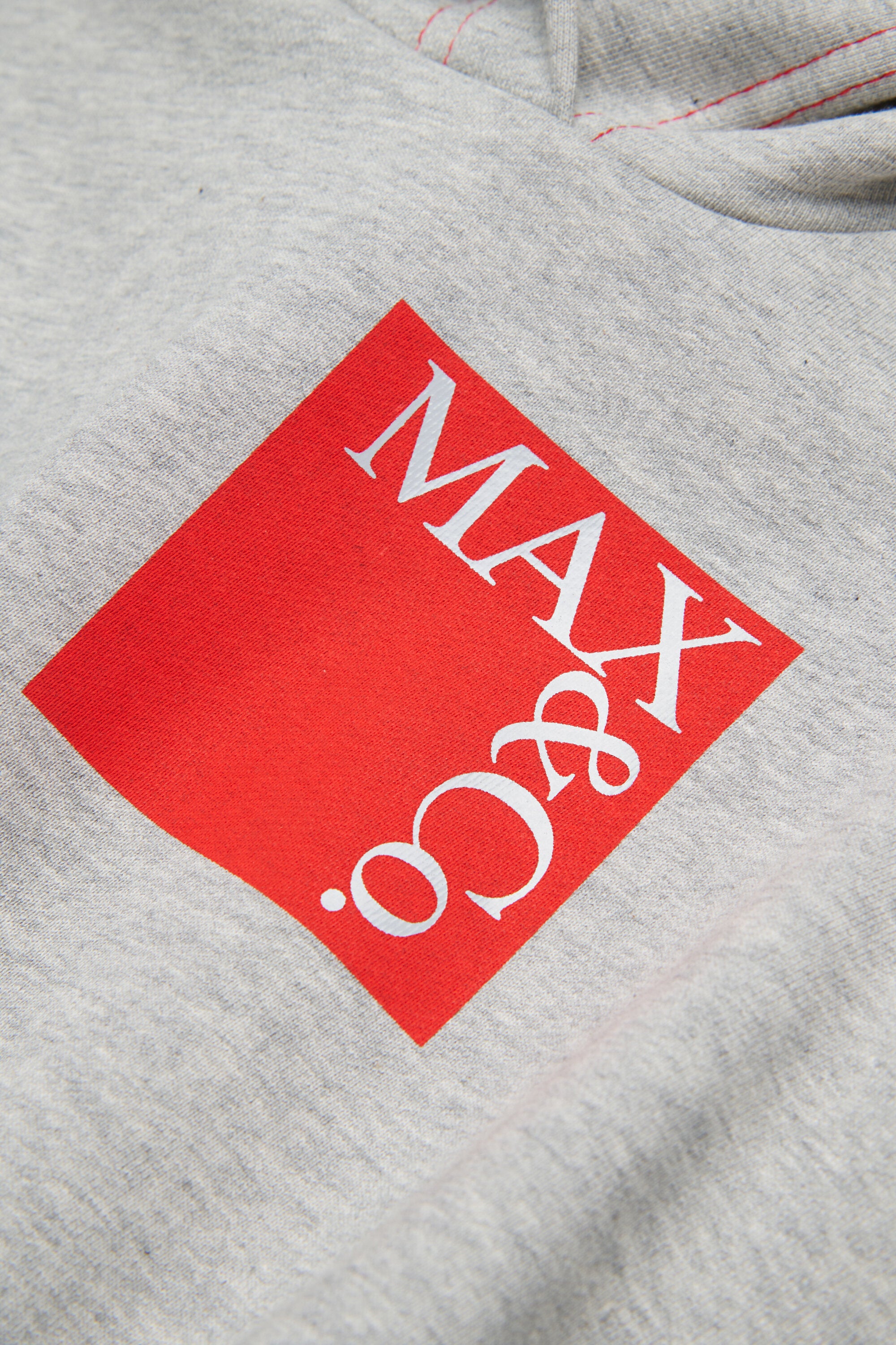 Ärmelloses kurzes Kleid mit Logo