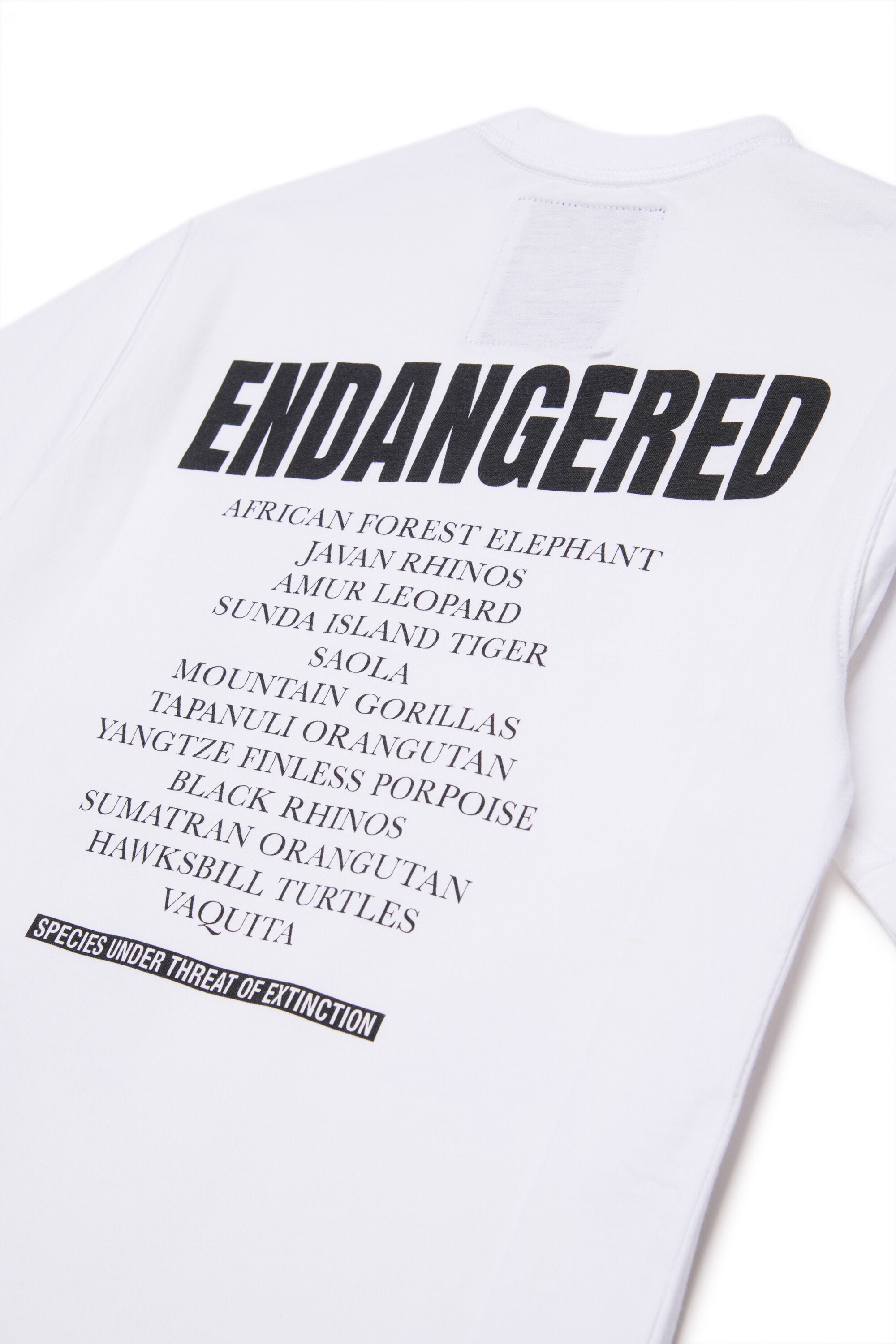 Camiseta de manga corta con estampado gráfico de animales en peligro