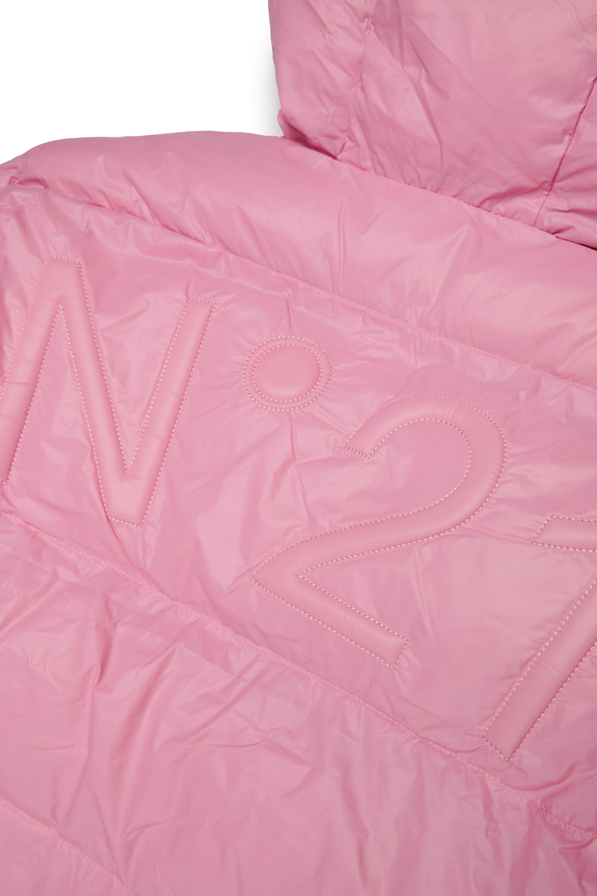 Kurze wattierte Jacke mit asymmetrischem Boden