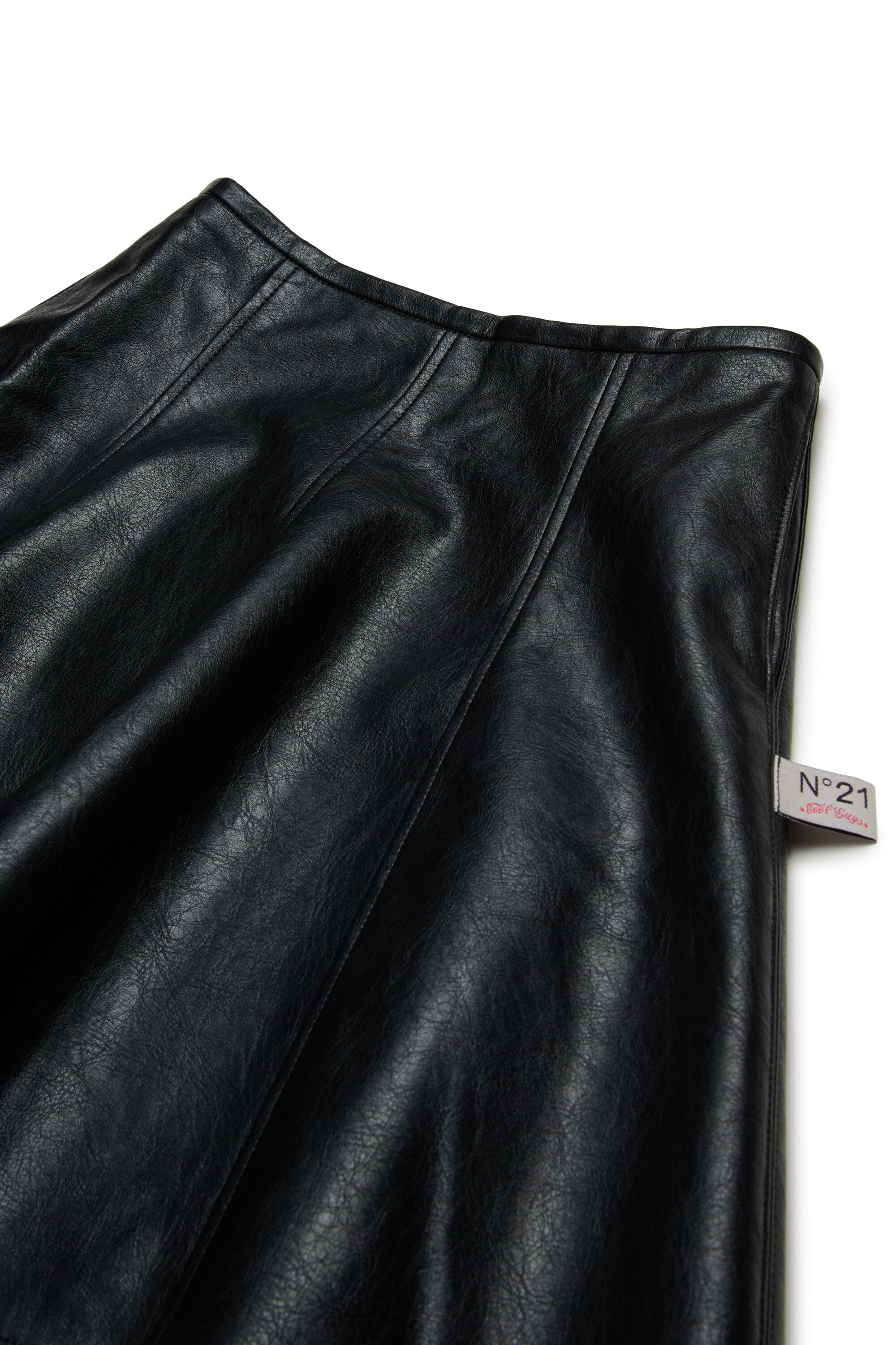 Jupe courte en tissu enduit