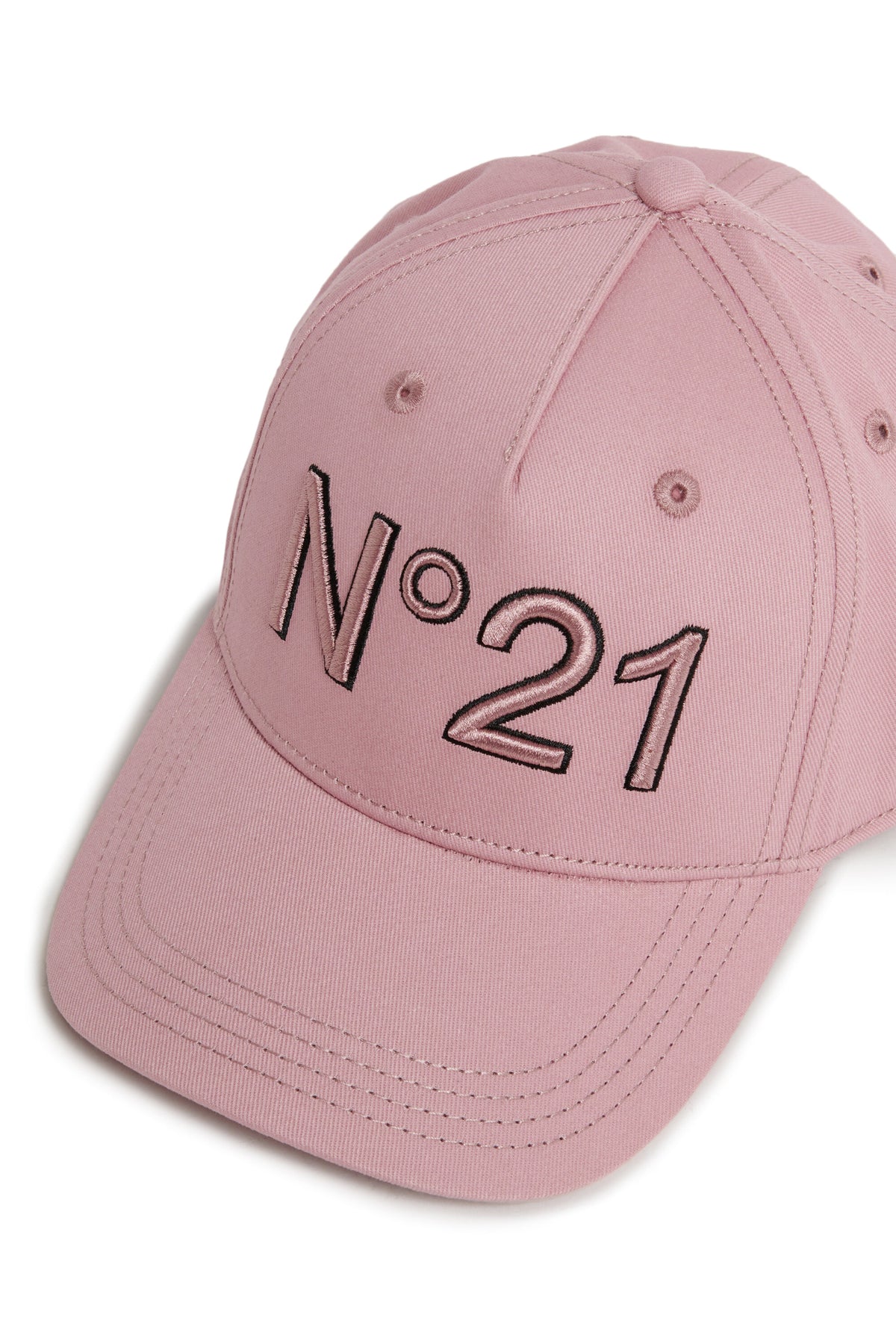 Gorra de béisbol con marca de gabardina