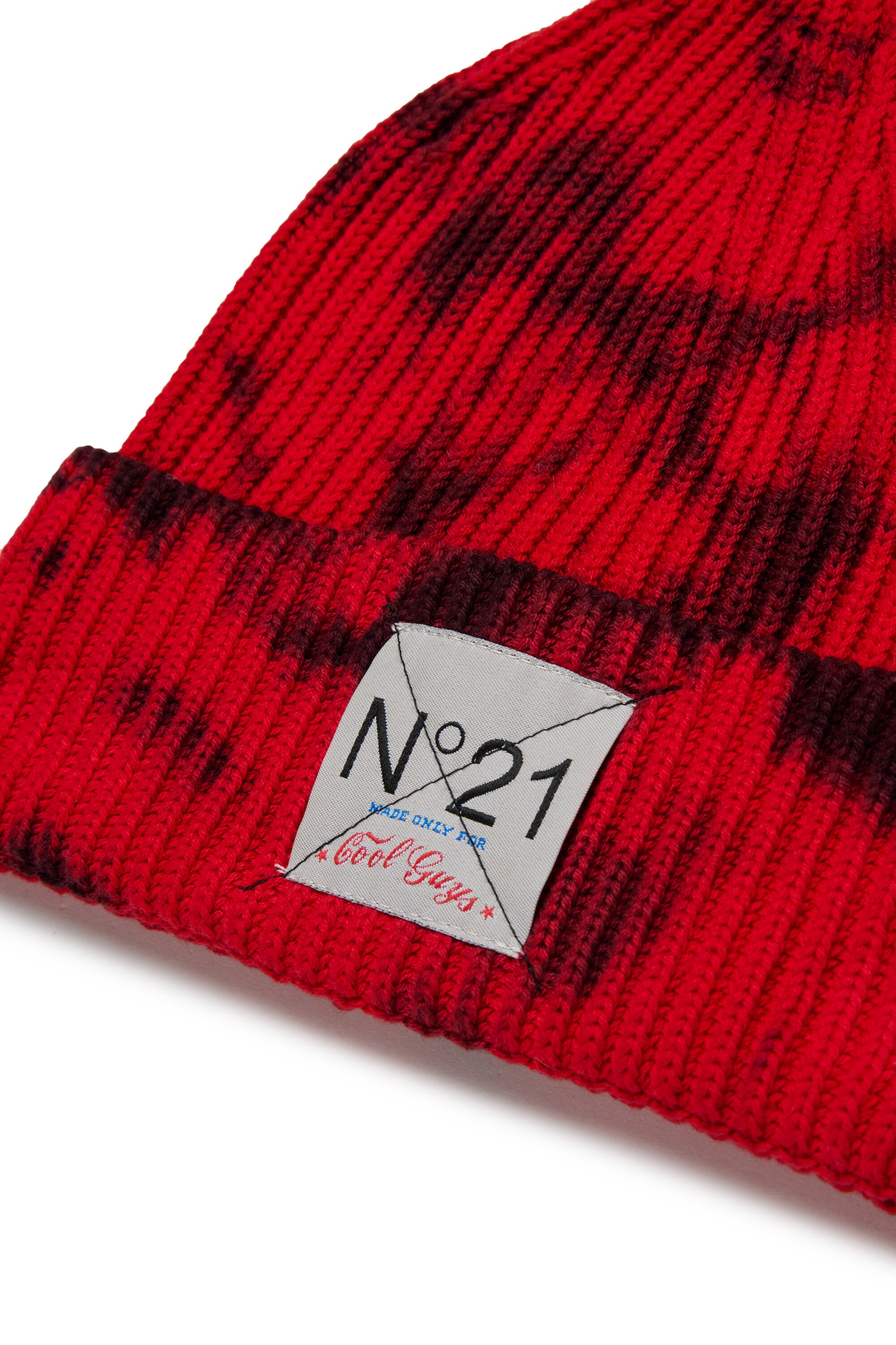 Bonnet en tricot tie-dye