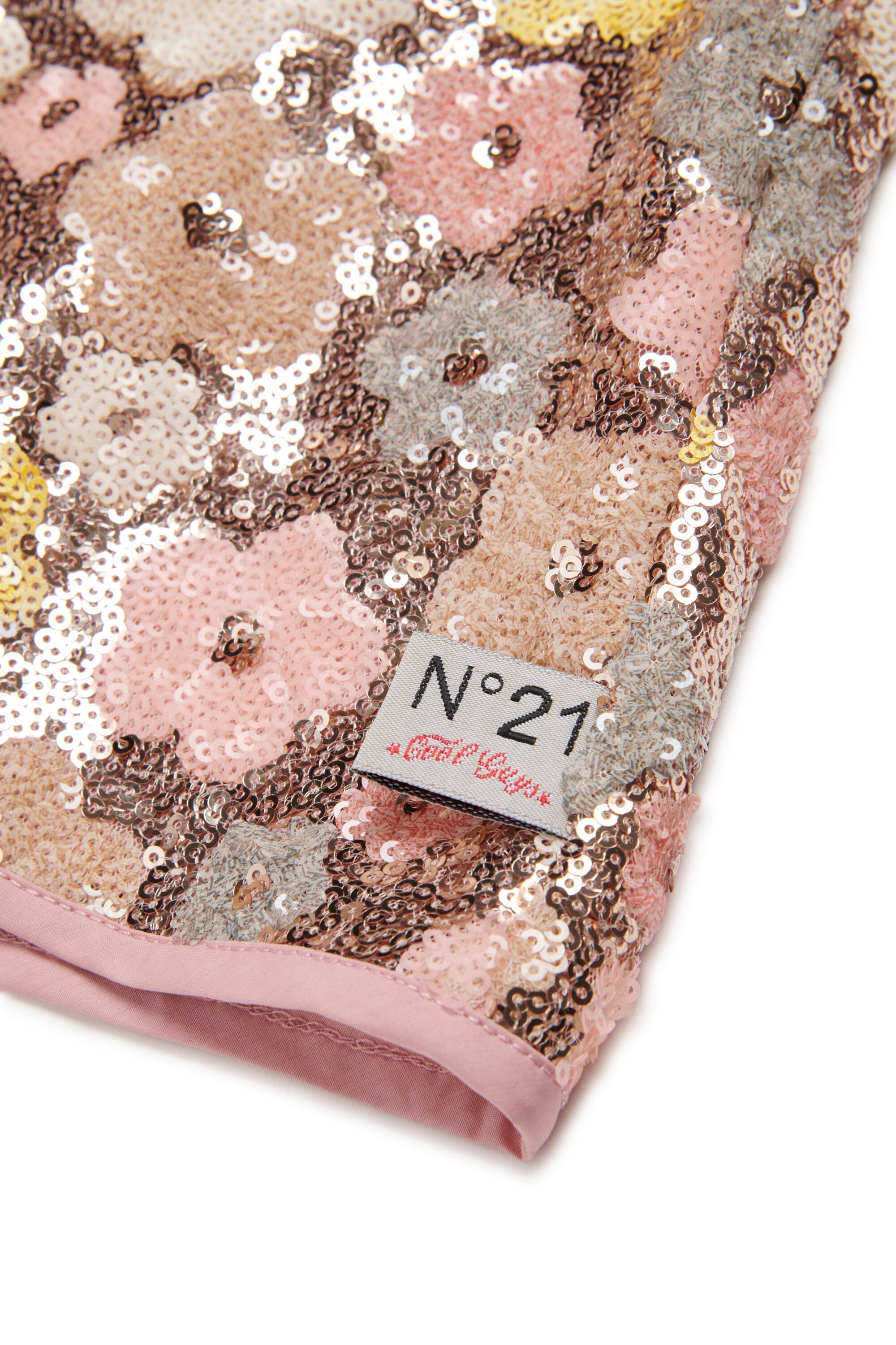 Shorts fantasia floreale con logo