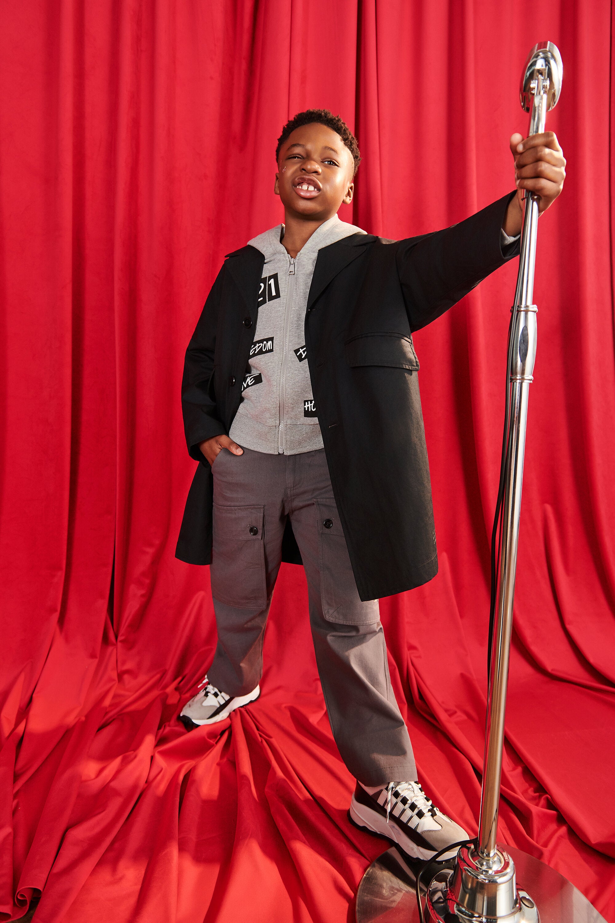 Pantaloni cargo con logo