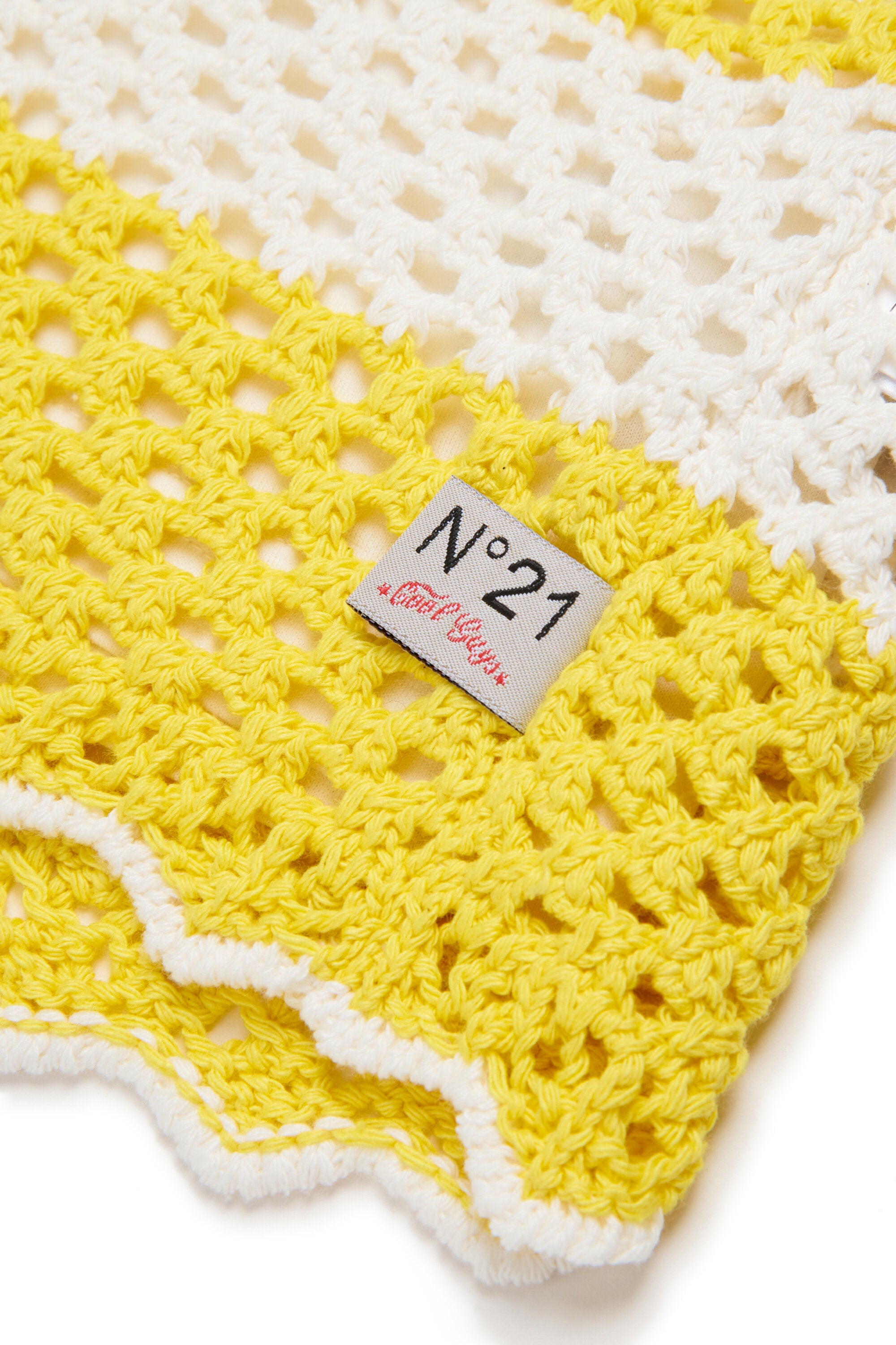 Crew-neck mesh-knit pullover