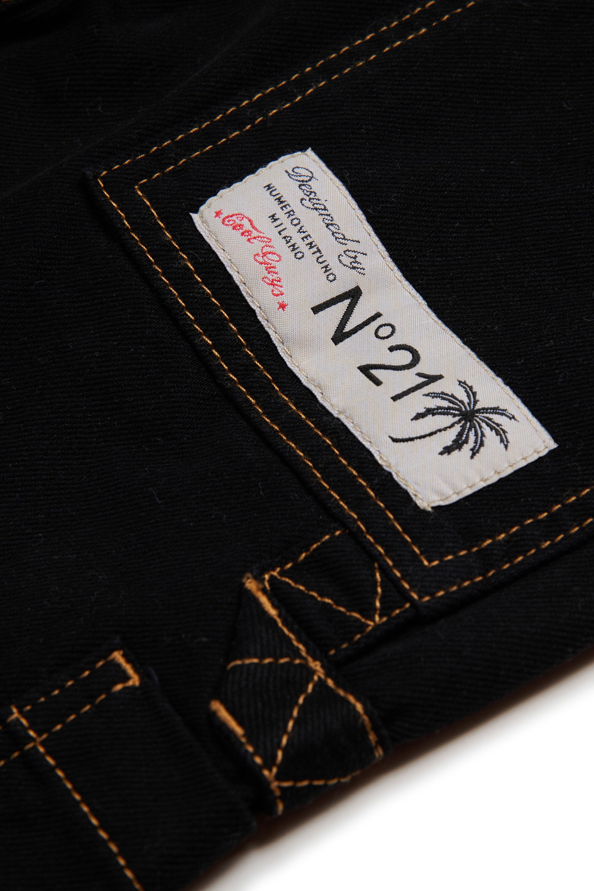 Logo shorts with cargo pockets