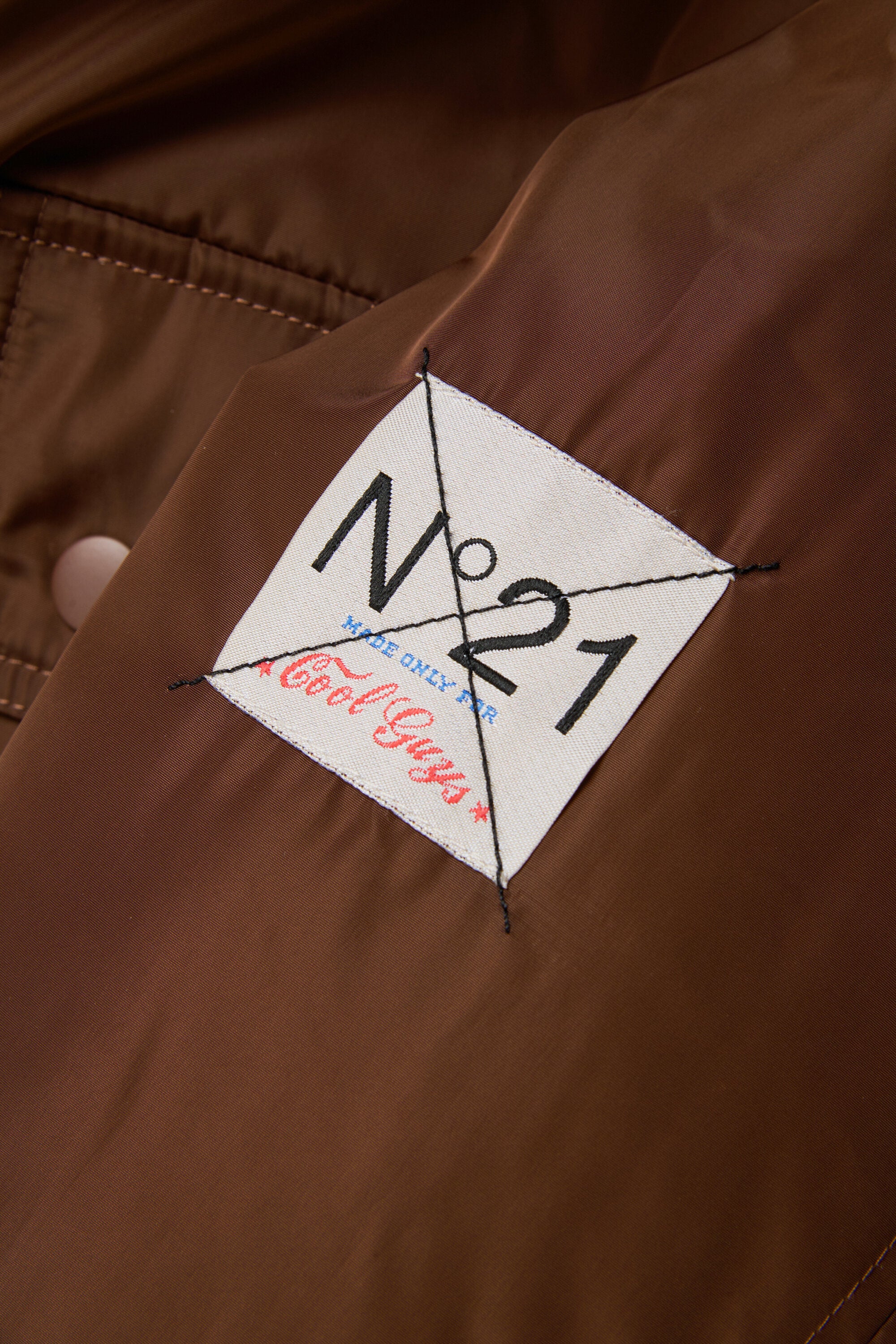 Gefütterte Jacke mit Logo