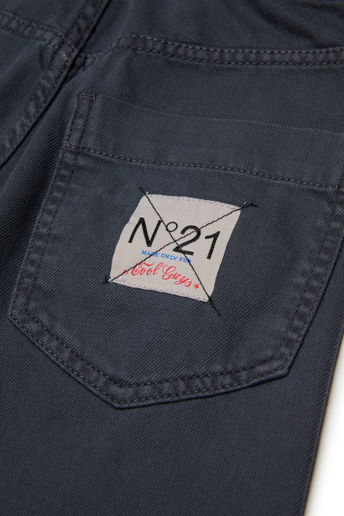 Pantaloni cargo