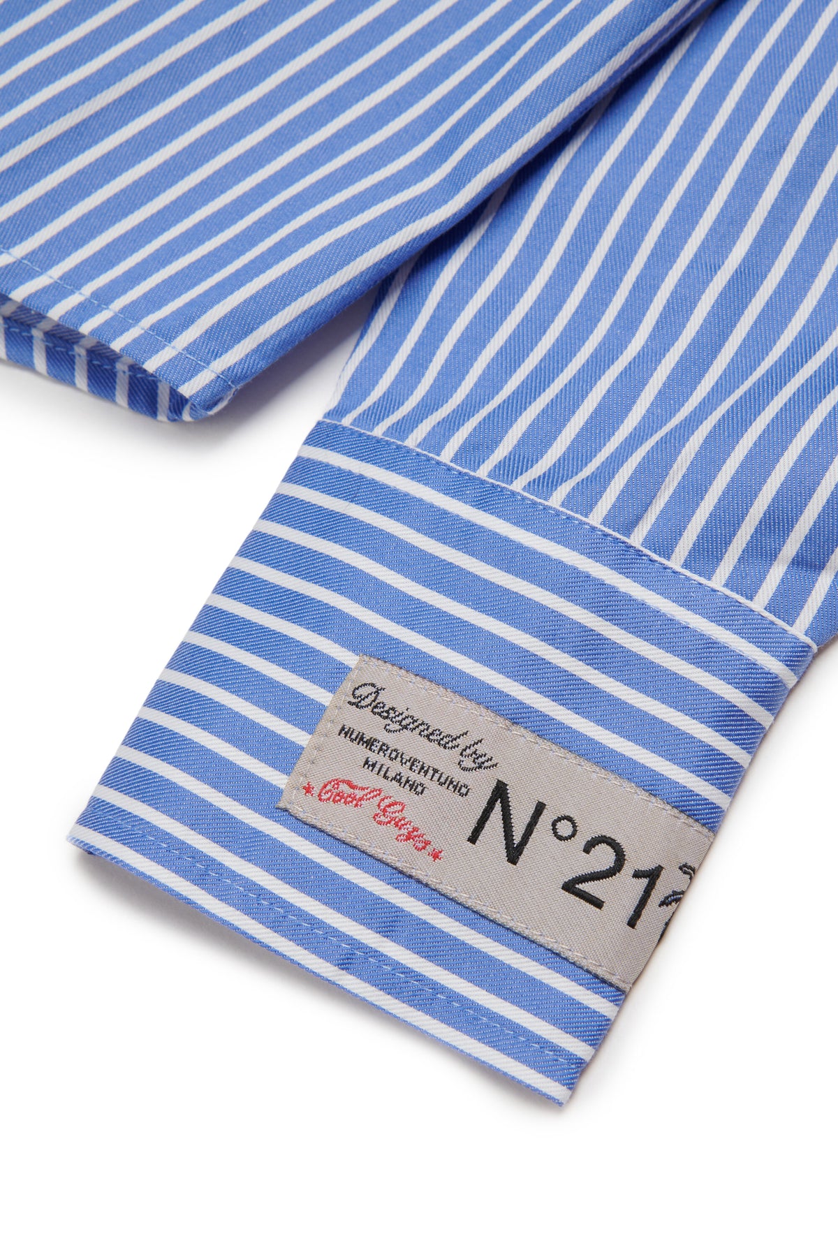 Camisa de rayas con lazo