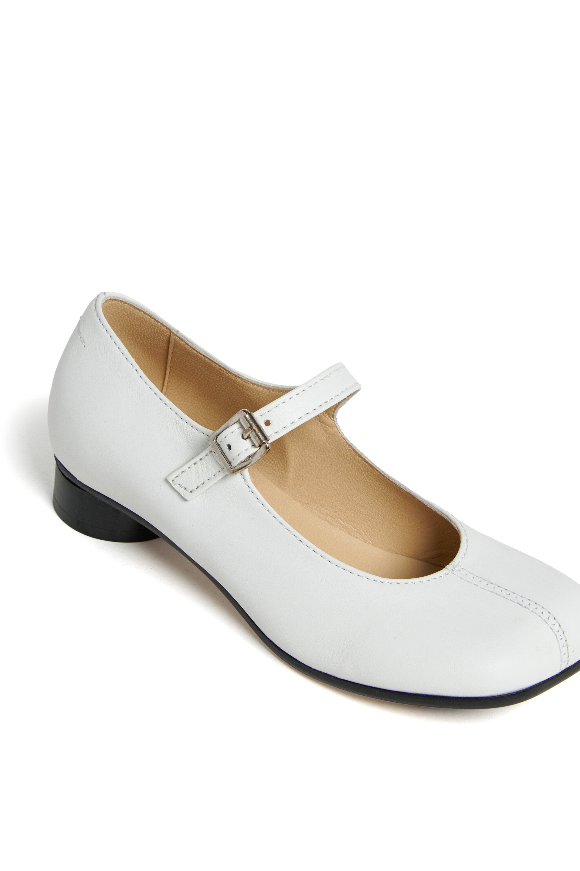 Mary-Jane-Schuhe mit anatomischer Spitze