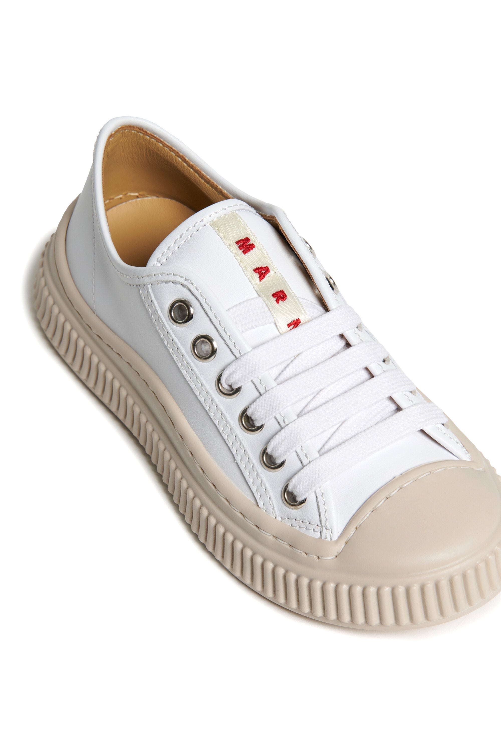 Sneakers basse Pablo con patch