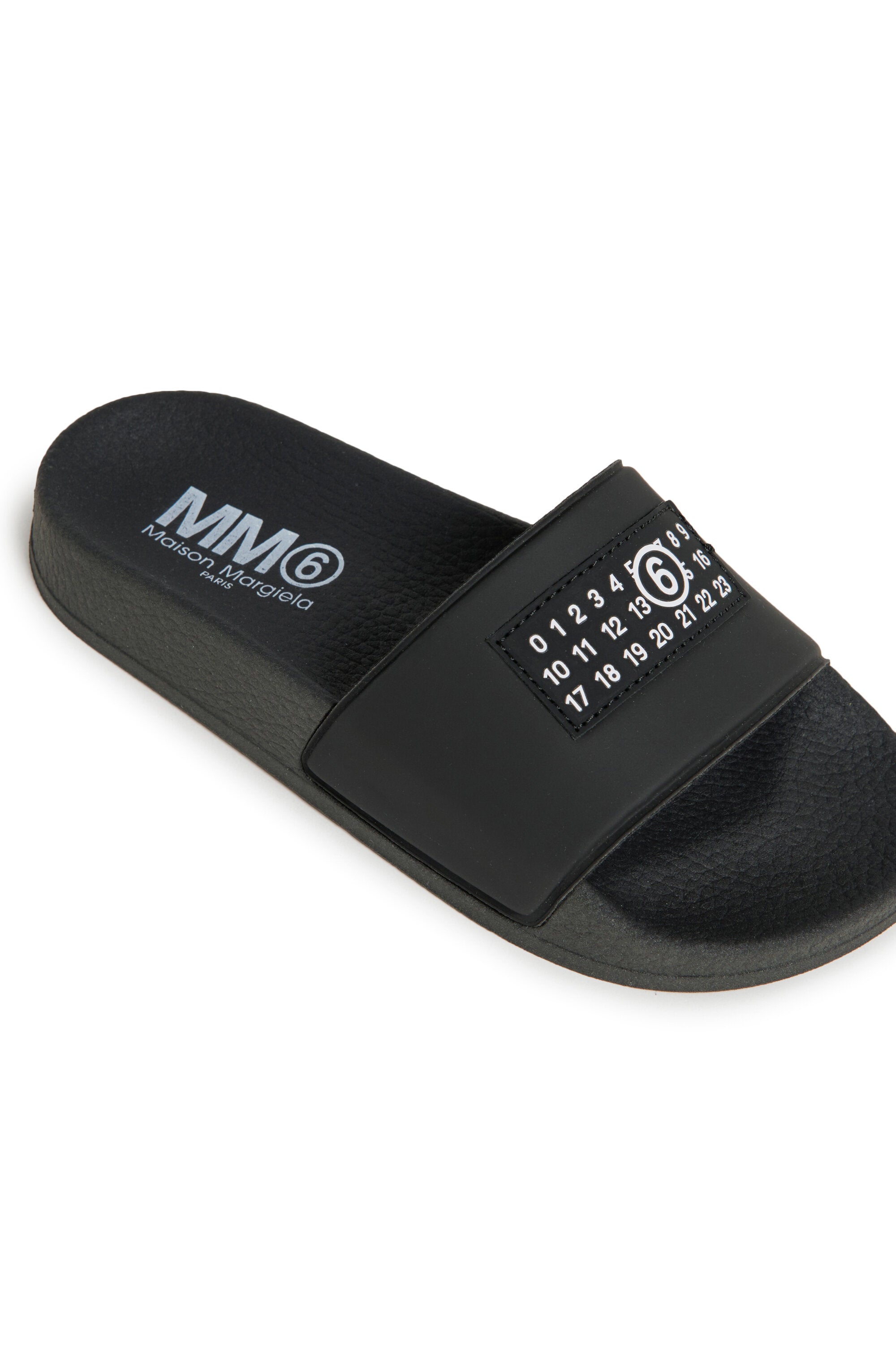 Pantoffeln mit Numeric logo