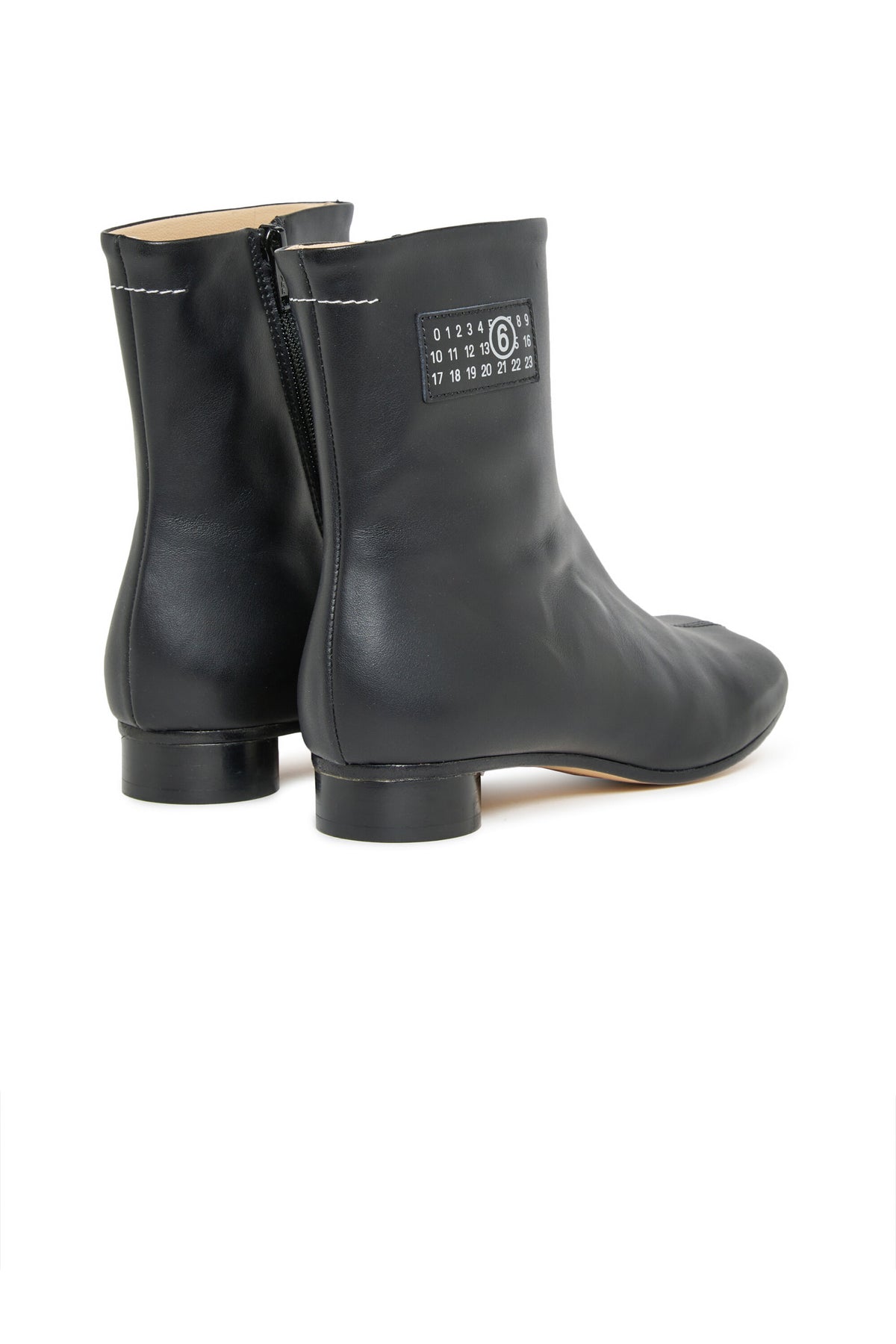 Niedrige Lederstiefel mit Logo