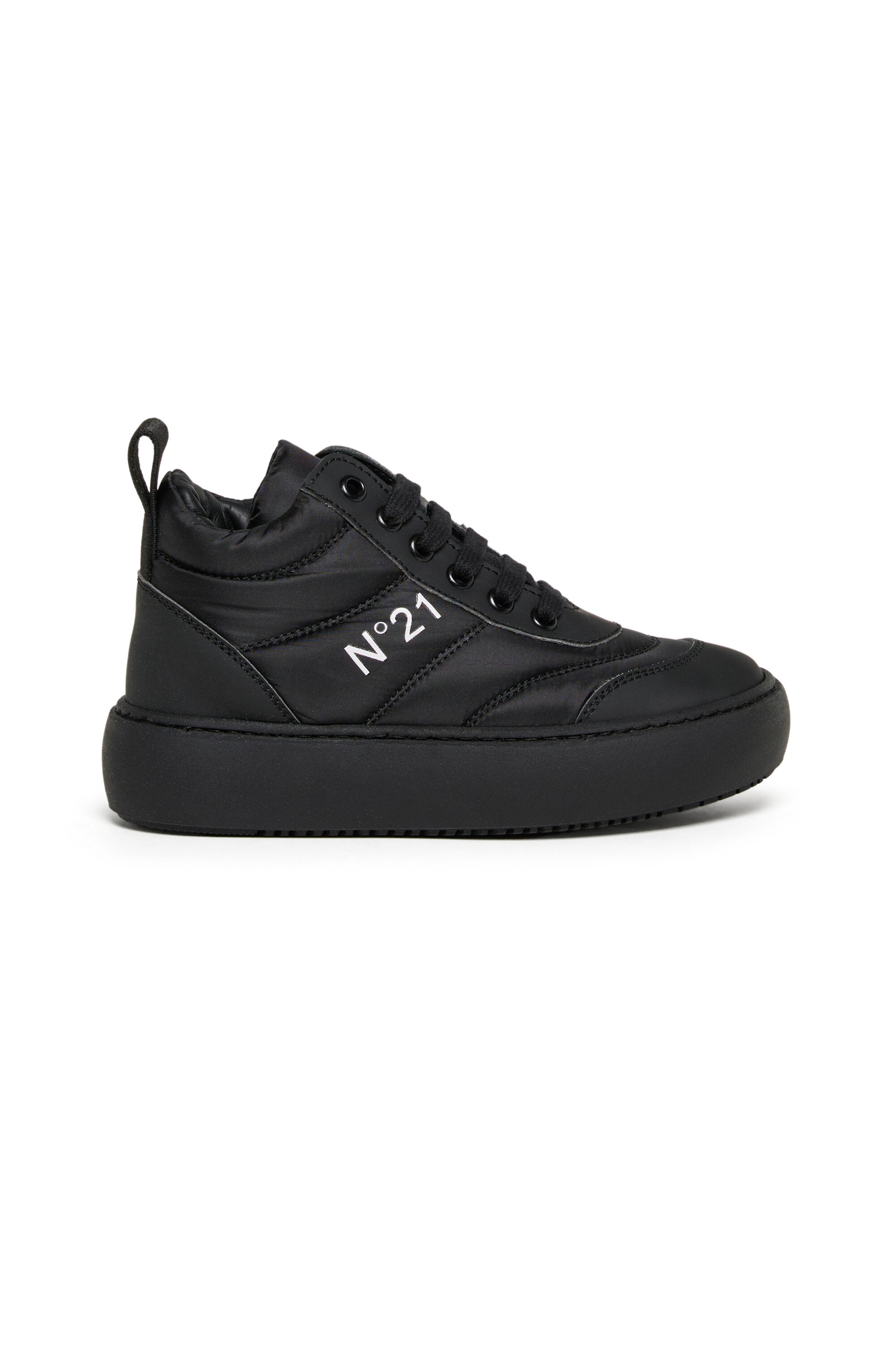 Halbgepolsterte Turnschuhe mit Logo