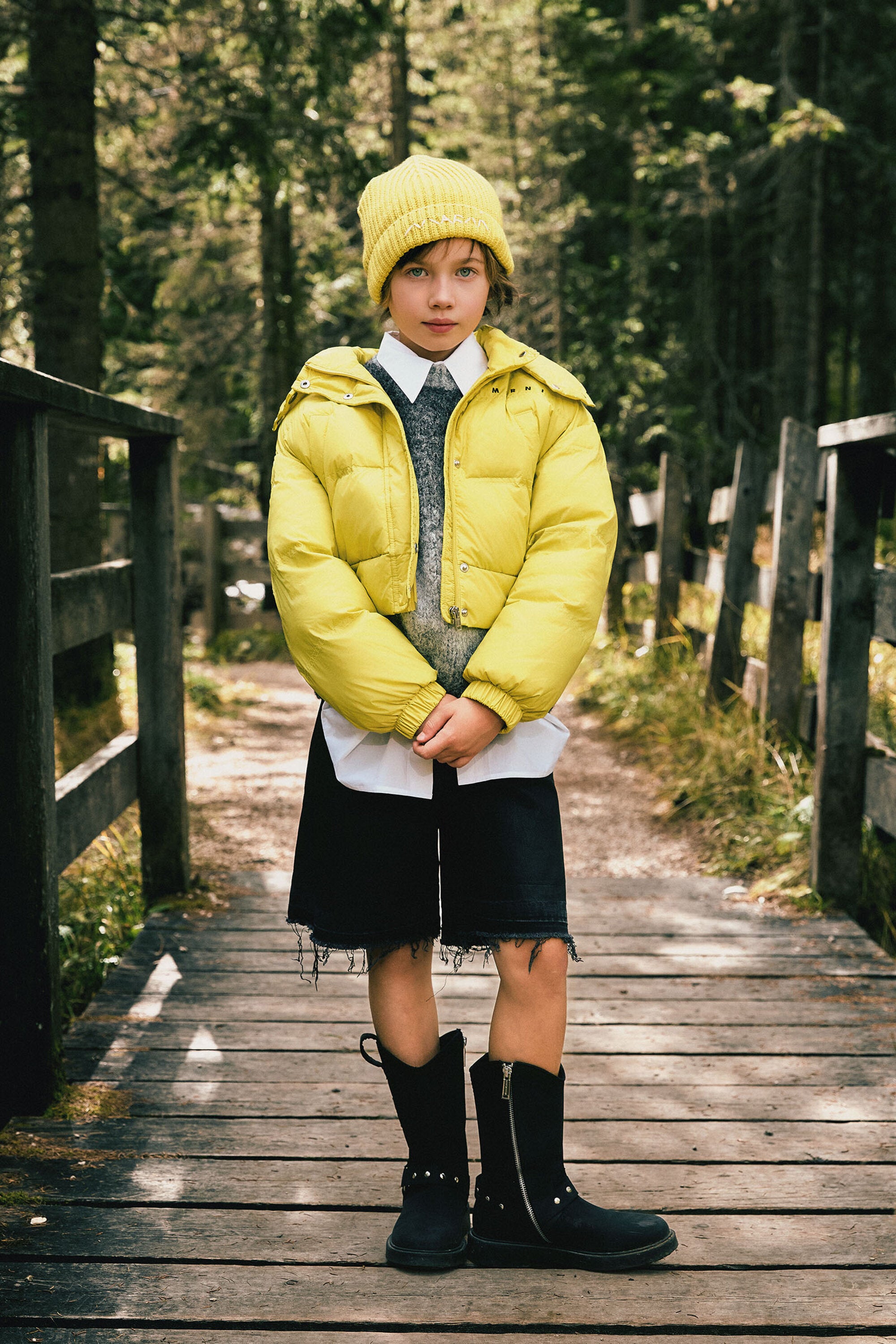 Stivali biker con cinturino borchiato