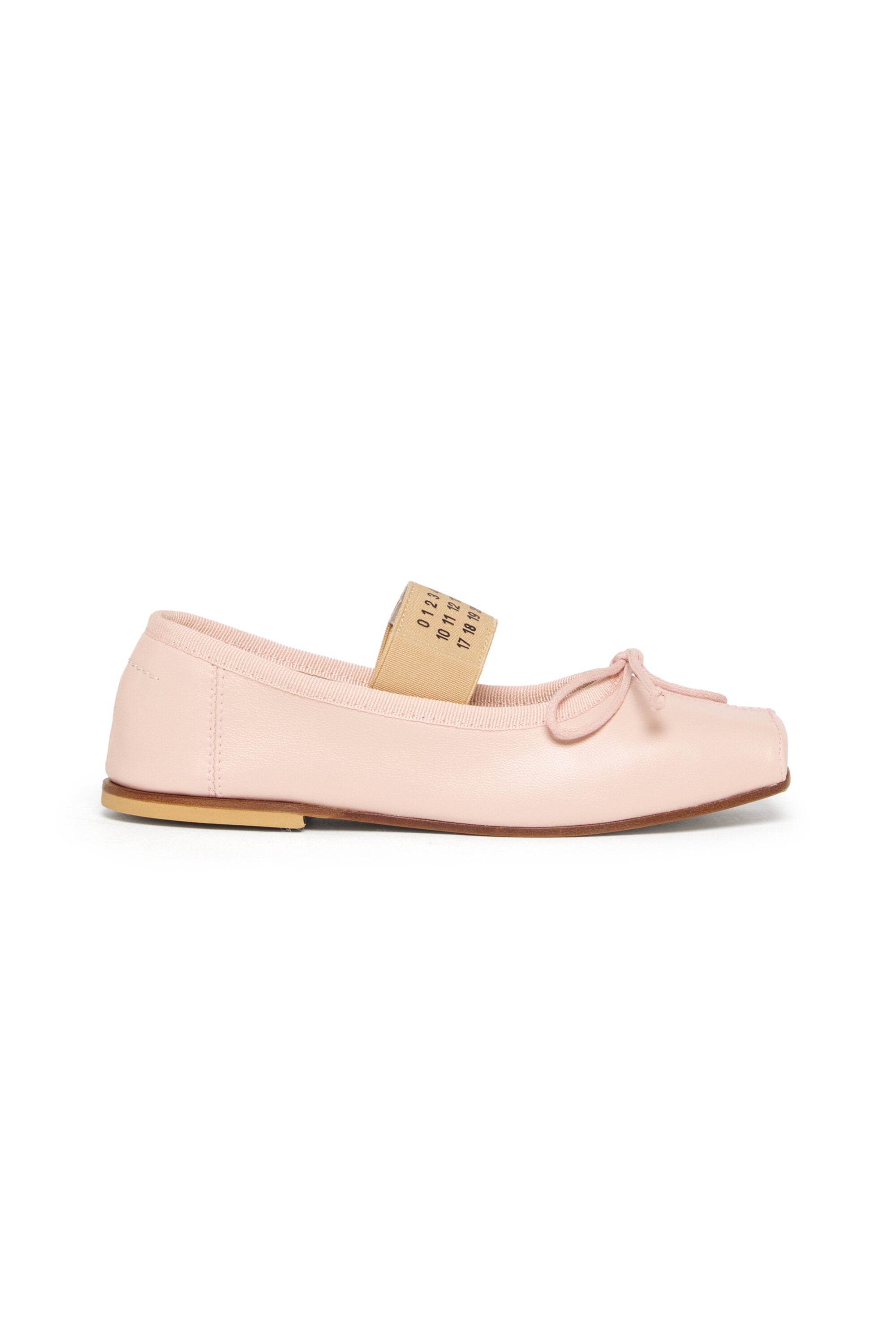 Ballet flat with elastic band