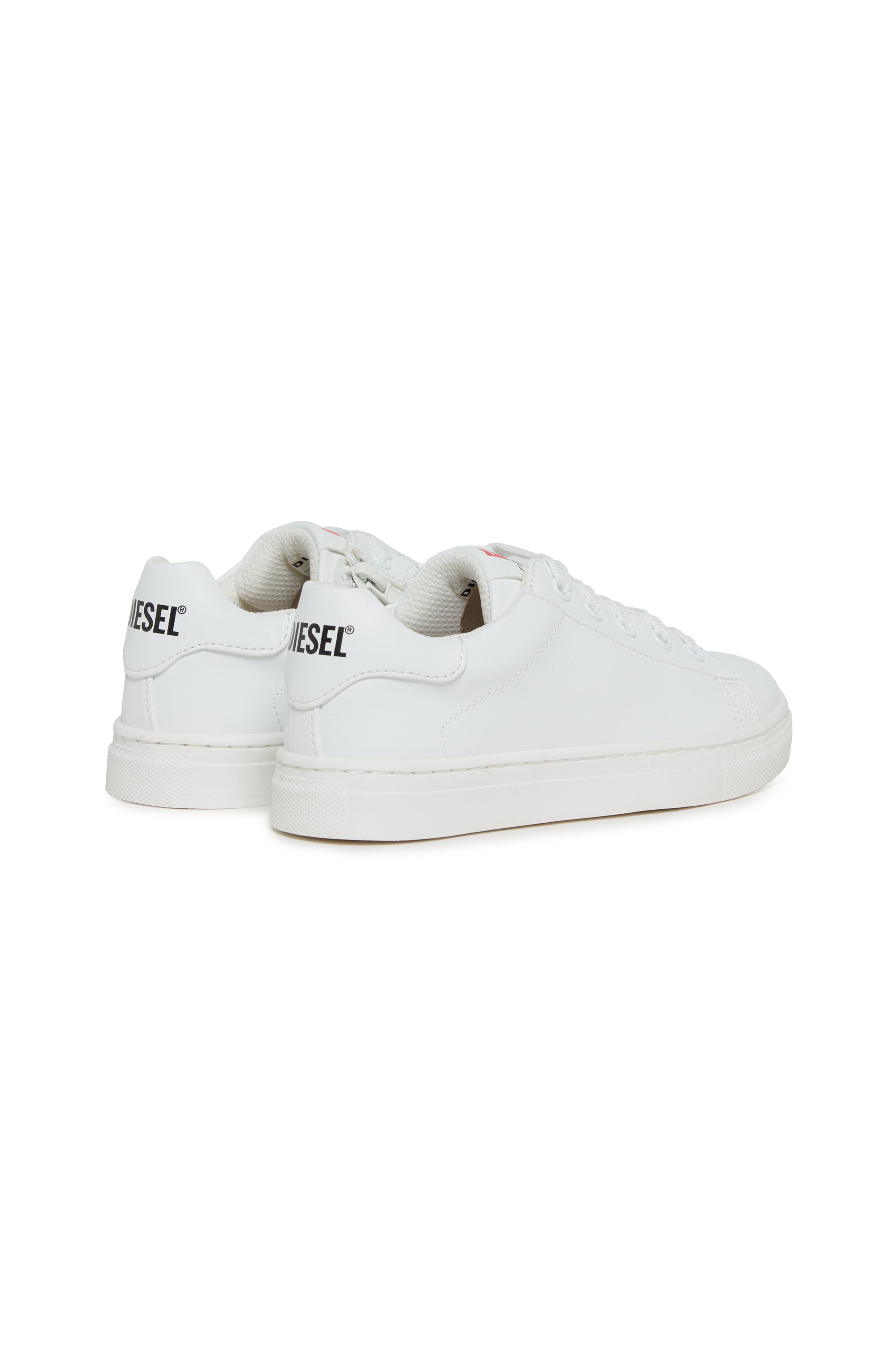 Sneaker mit Logo