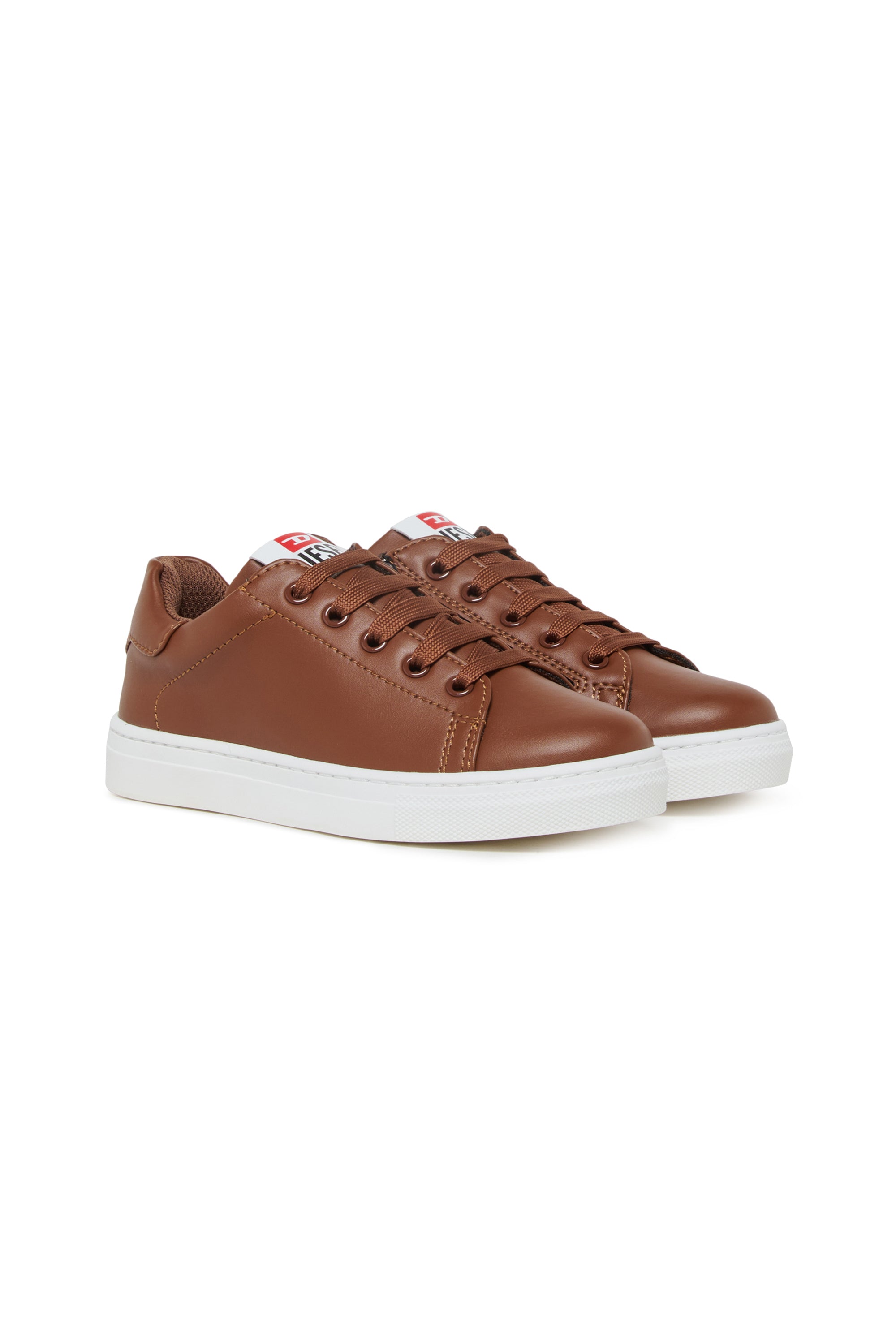 Zapatillas con logotipo