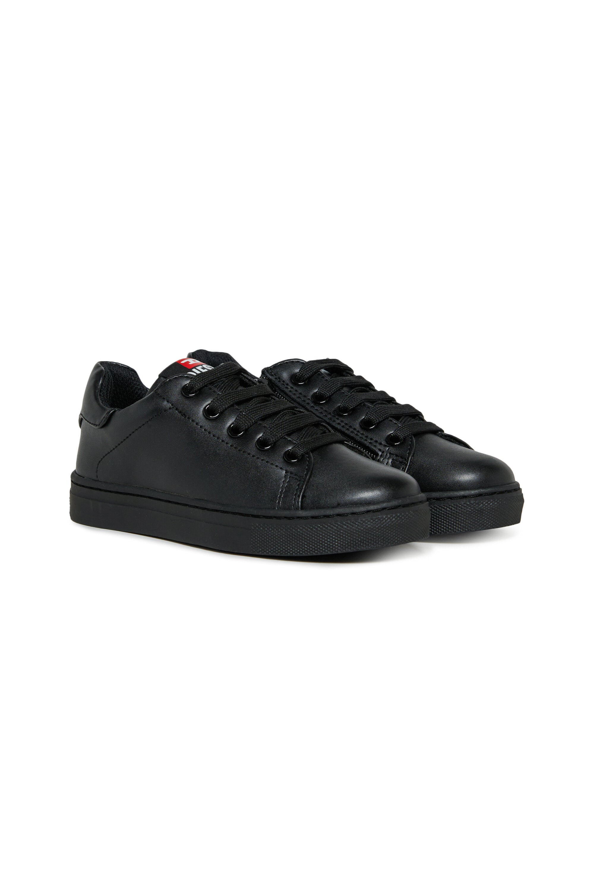 Sneaker mit Logo