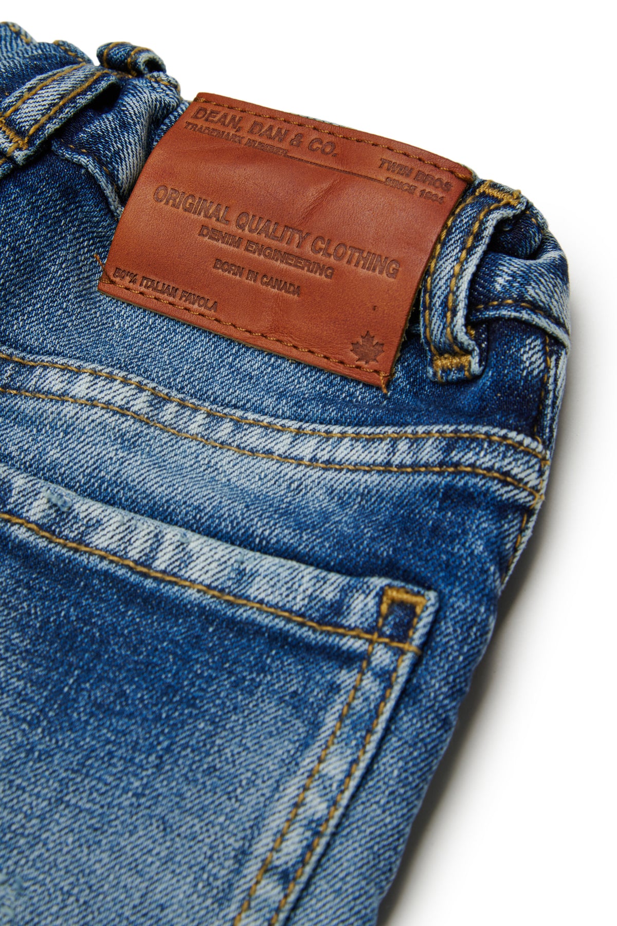 Hellblaue Slim-Jeans