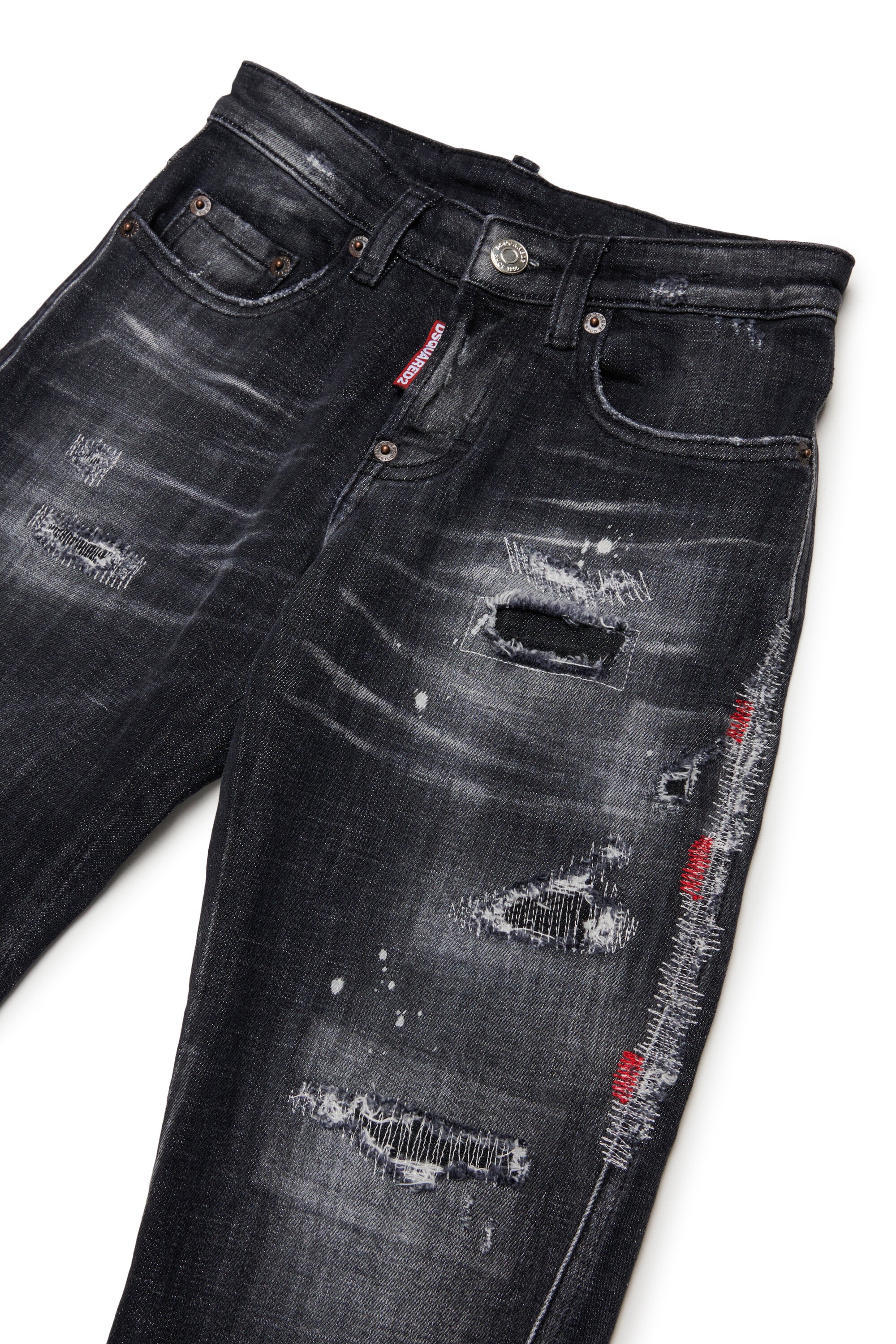 Regular-Jeans in Schwarzwaschung mit Used-Effekt