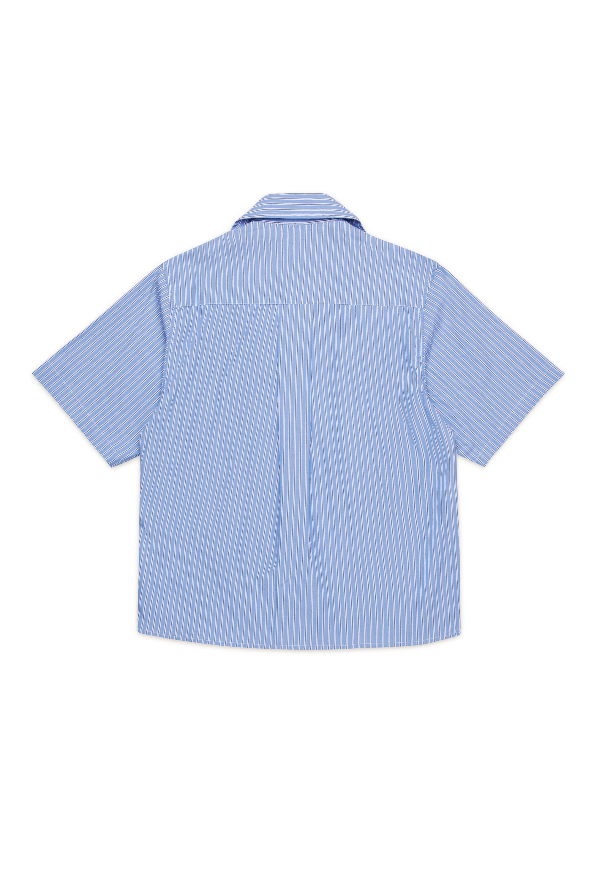 Bowling shirt with piranha stripes