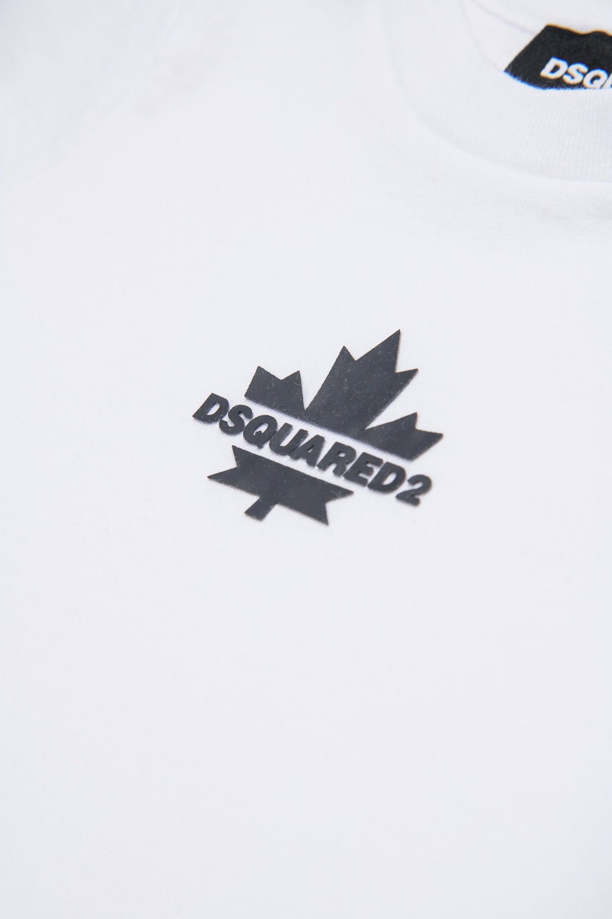 T-shirt con Maple Leaf