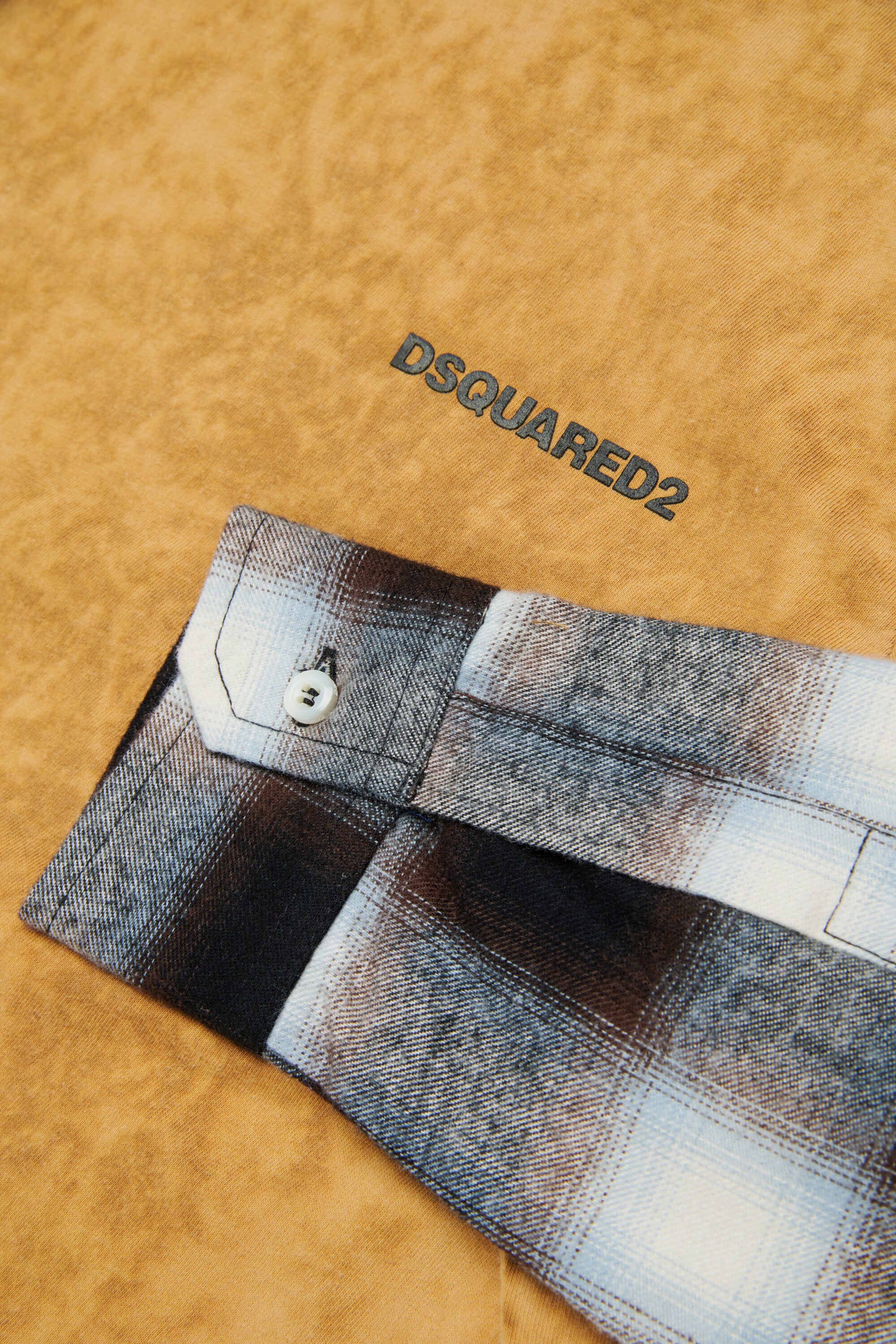 T-shirt in jersey con maniche a quadri