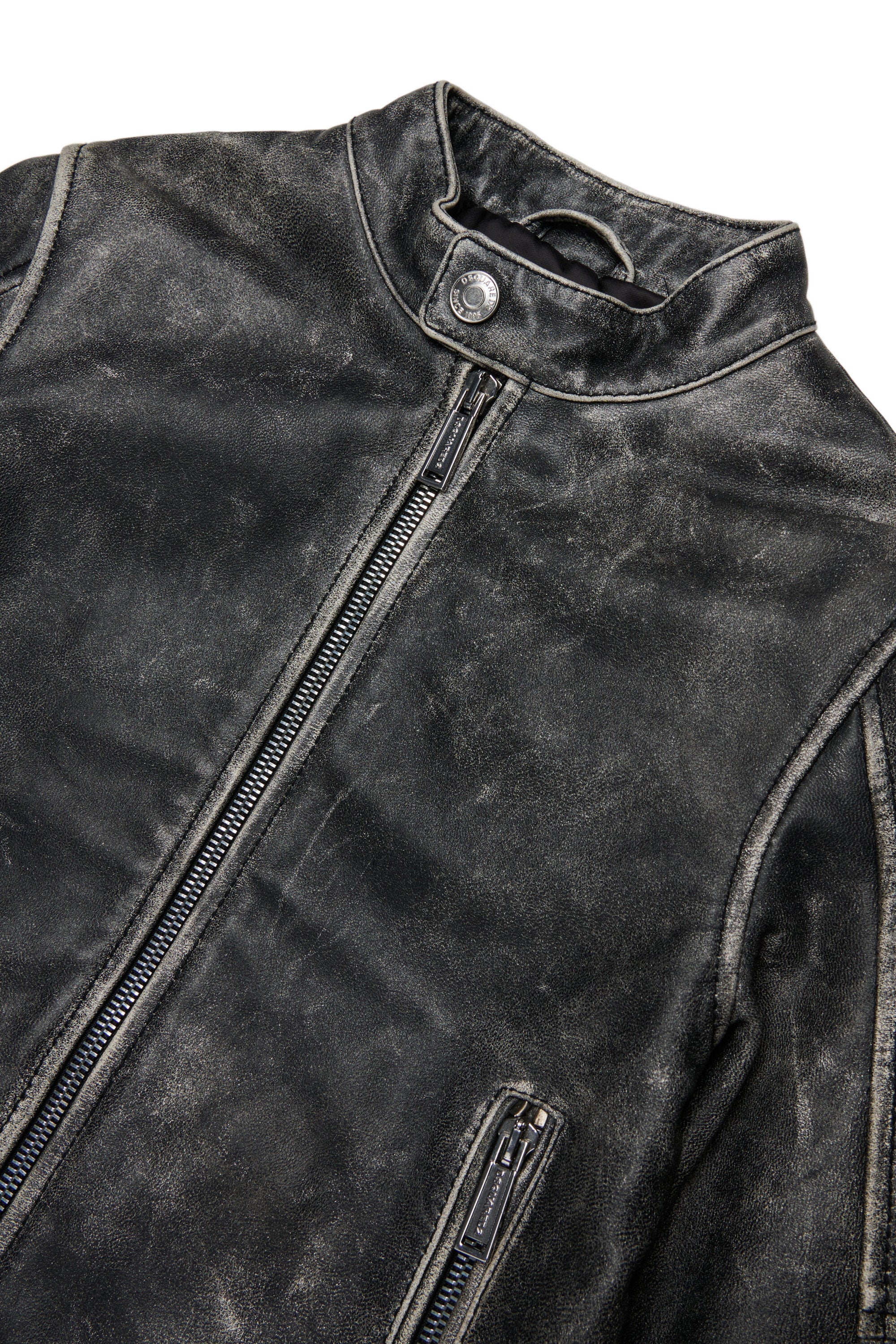 Veste à clous en cuir à effet usé