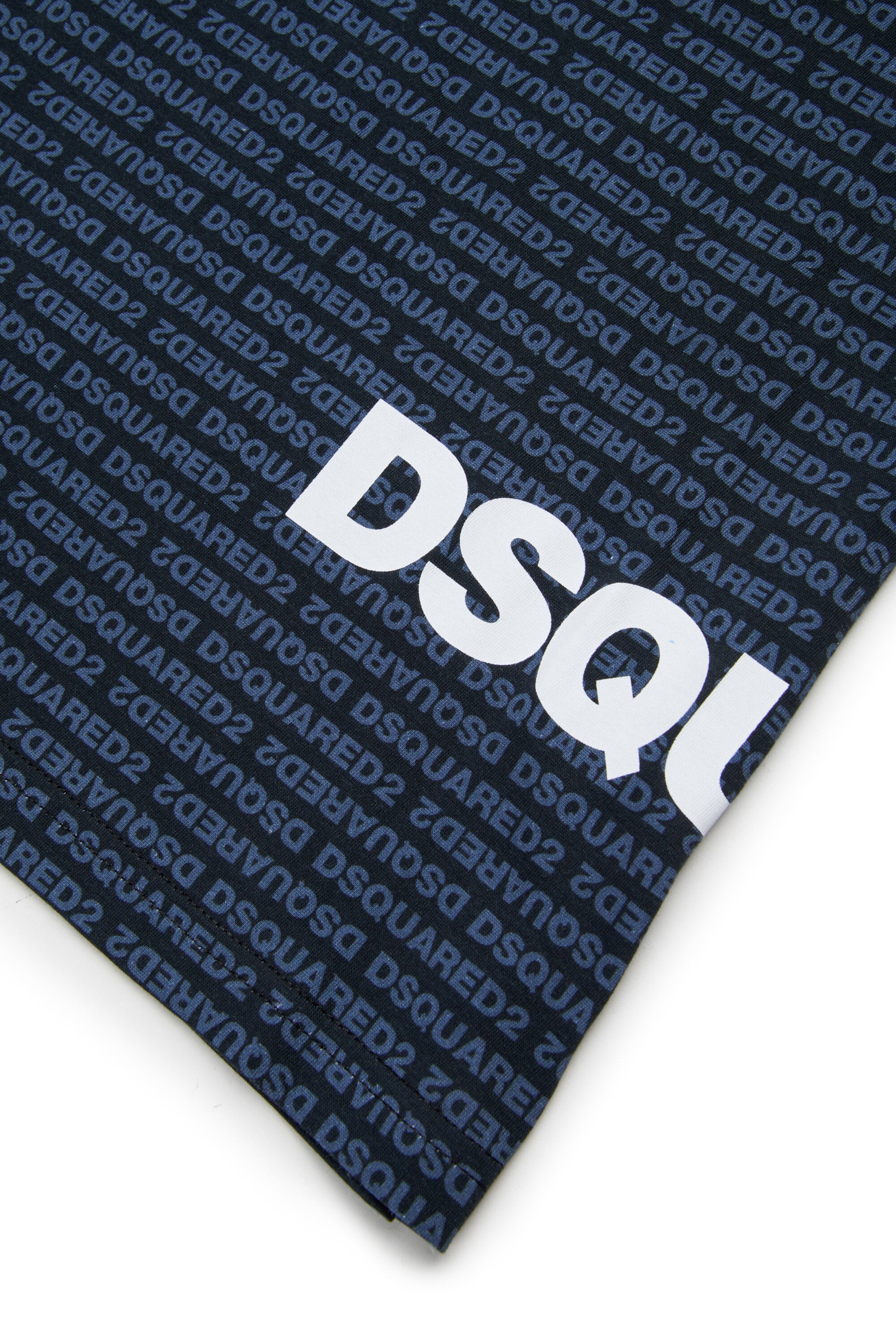 T-shirt con logo allover