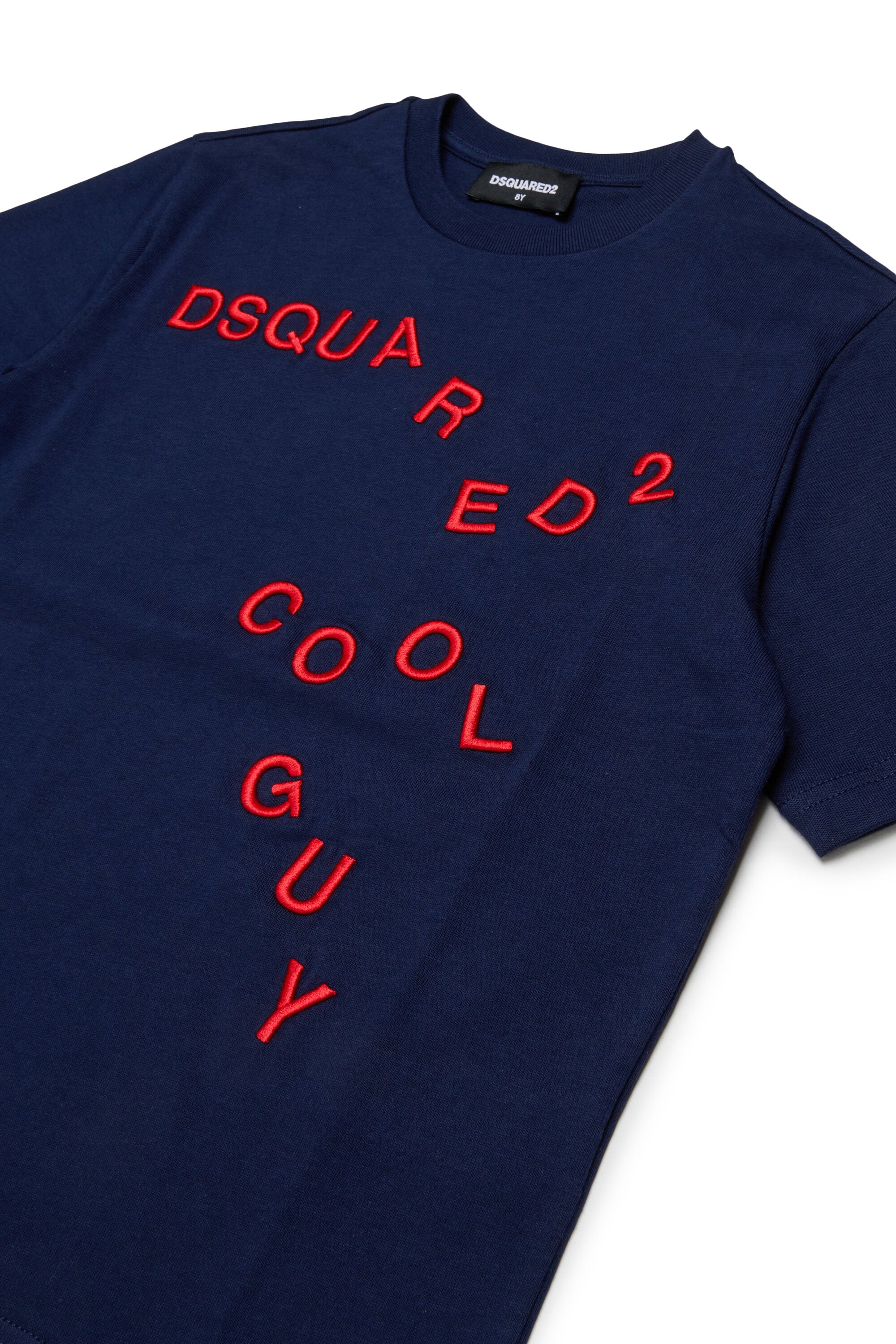T-Shirt mit vorne gesticktem Logo