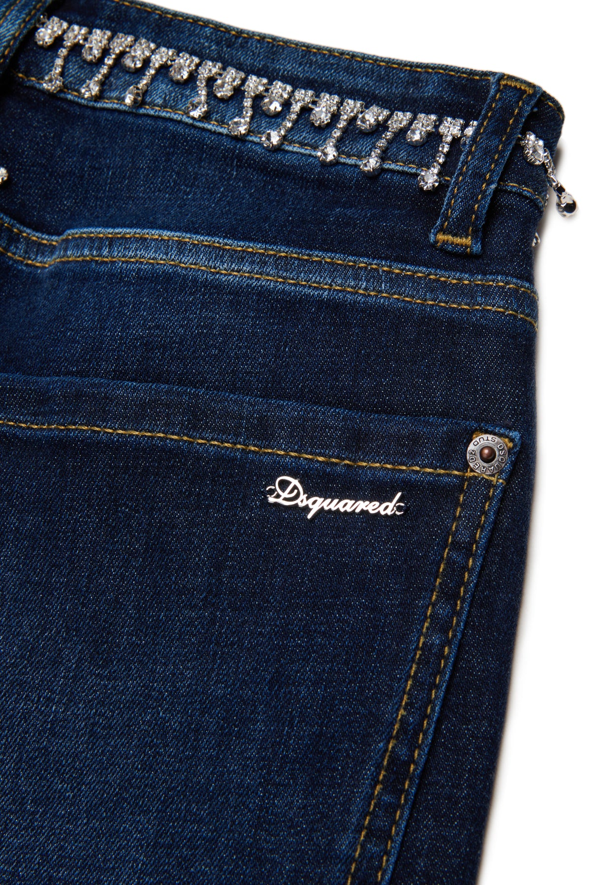 Relaxed-Passform Jeans mit Schmuckapplikationen - Loose Twist