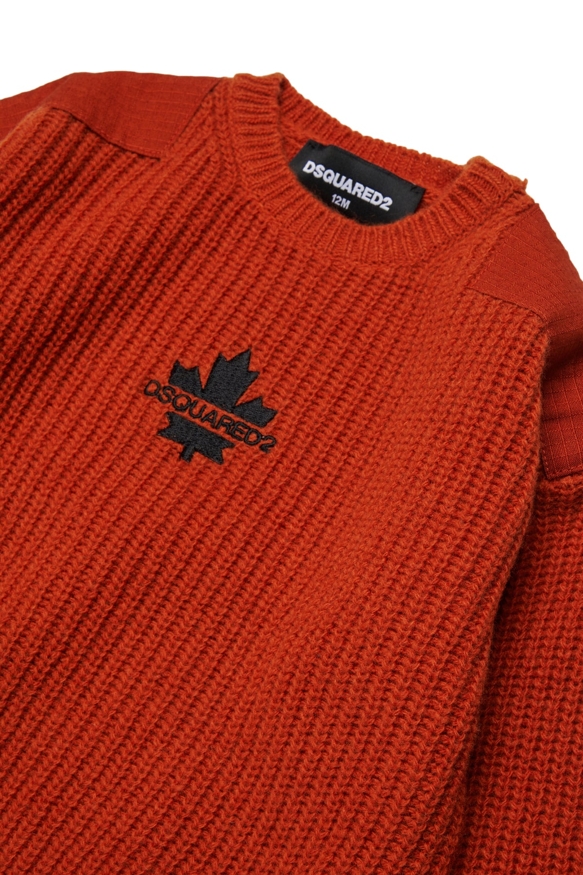 Pull ras du cou avec logo