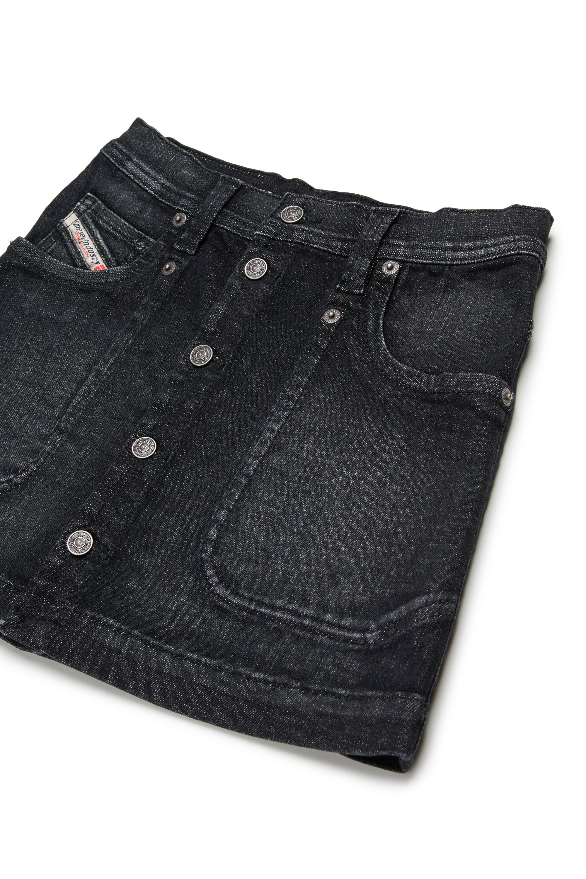 Gonna mini in denim con bottoni