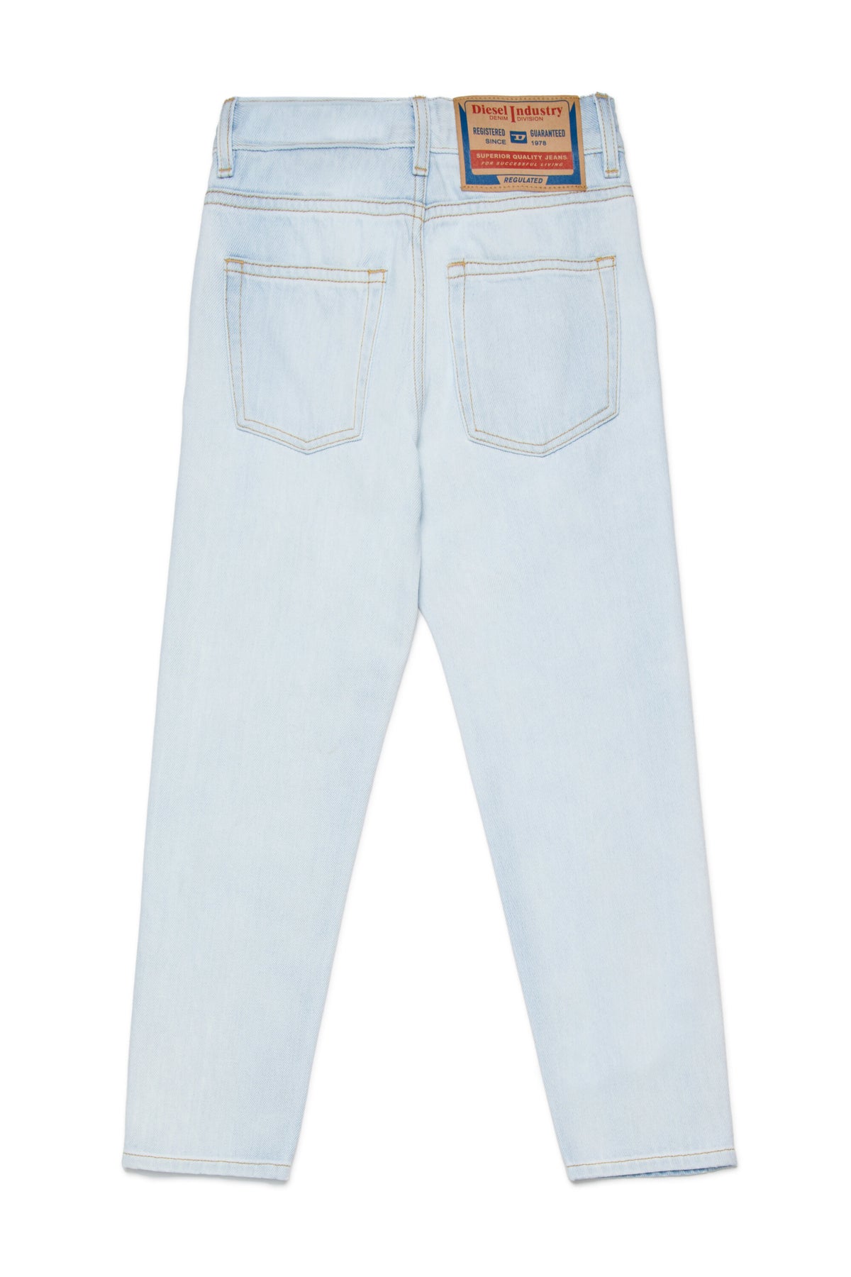 Jeans regular fit lavado azul claro - 2010