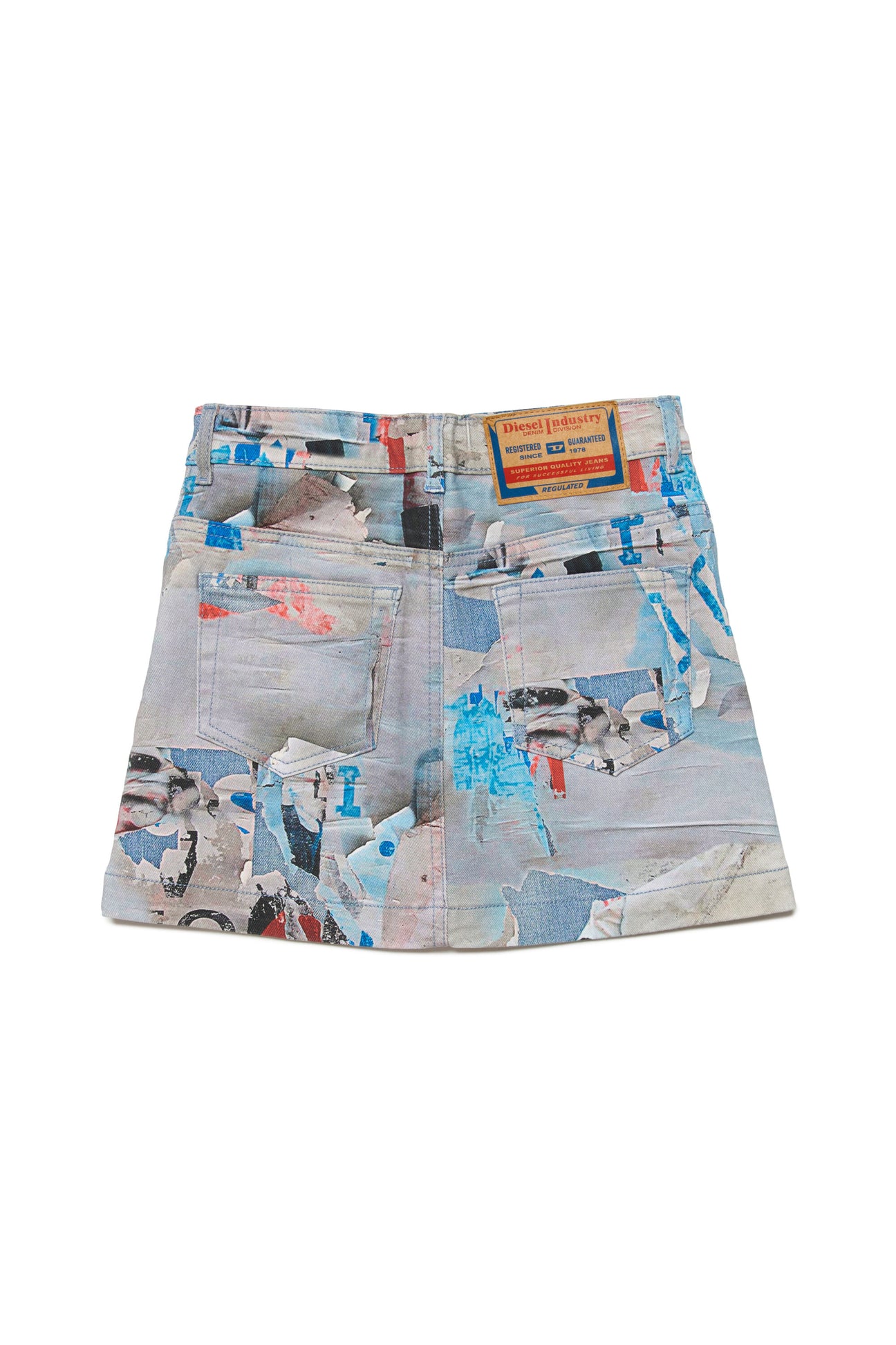 Skirt with photo peeling graphics Skirt with photo peeling graphics