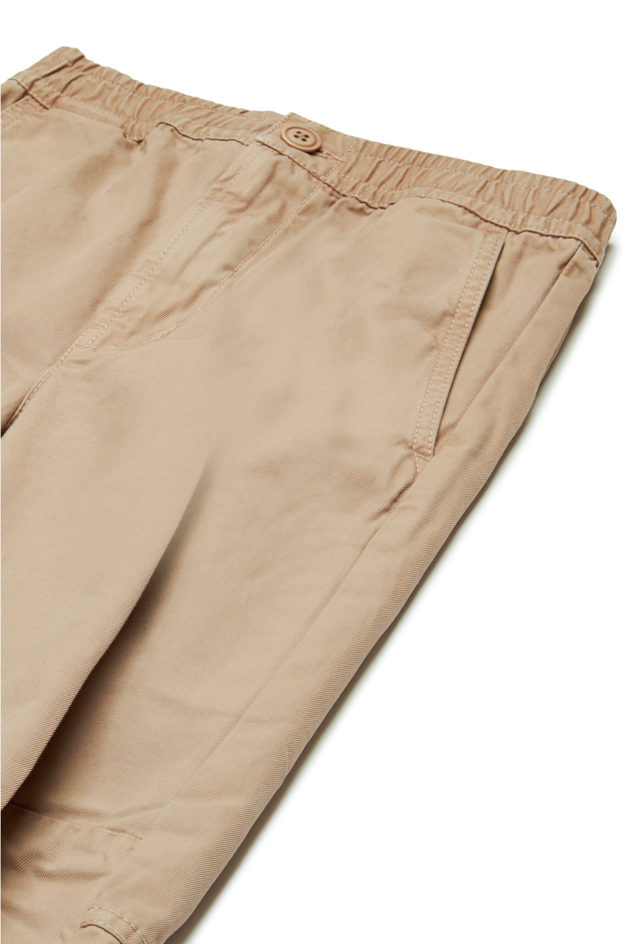 Pantalón chino de tejido gabardina con logo oval D