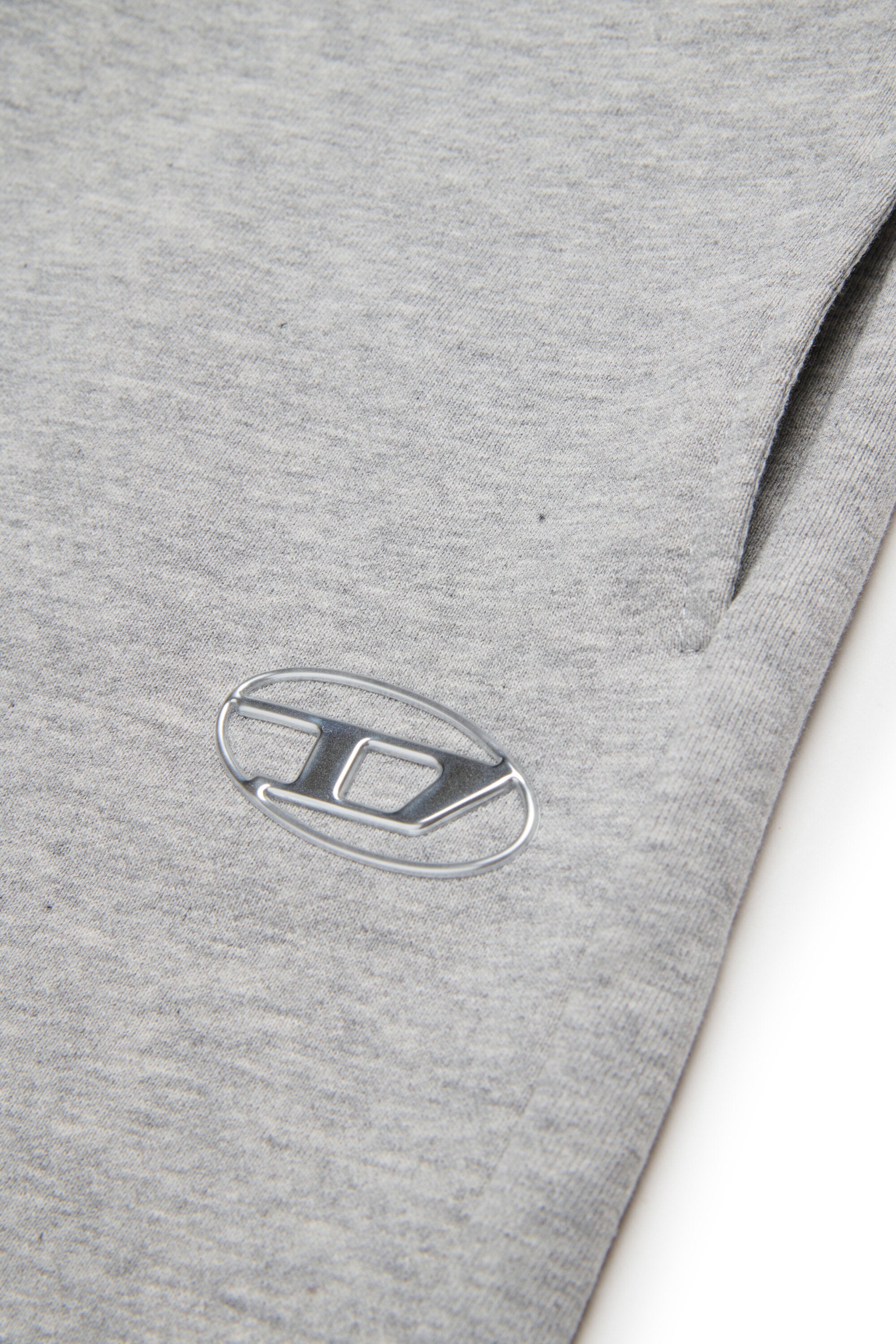 Short en polaire avec le logo Oval D