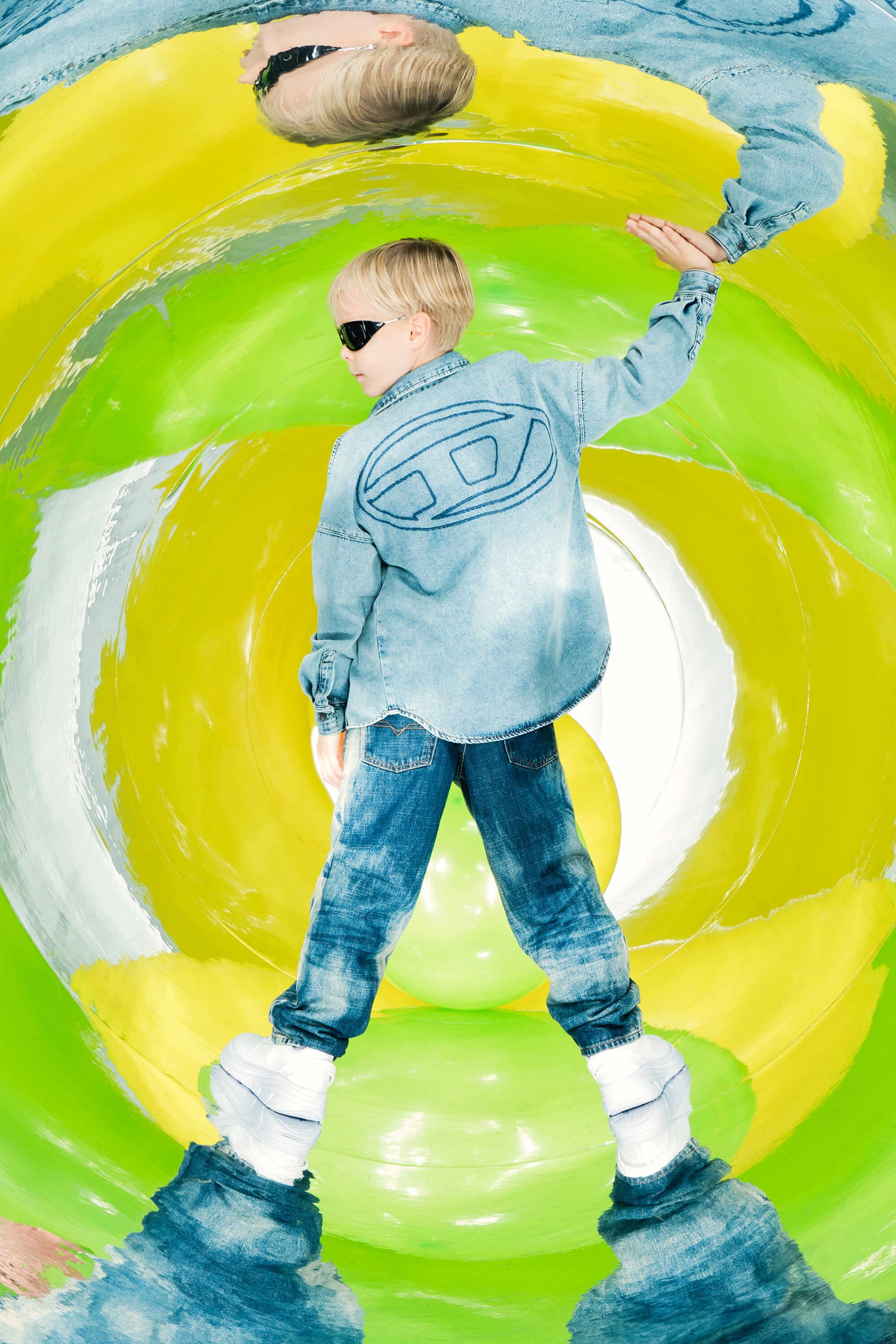 Camicia in denim marmorizzato con maxi logo Oval D