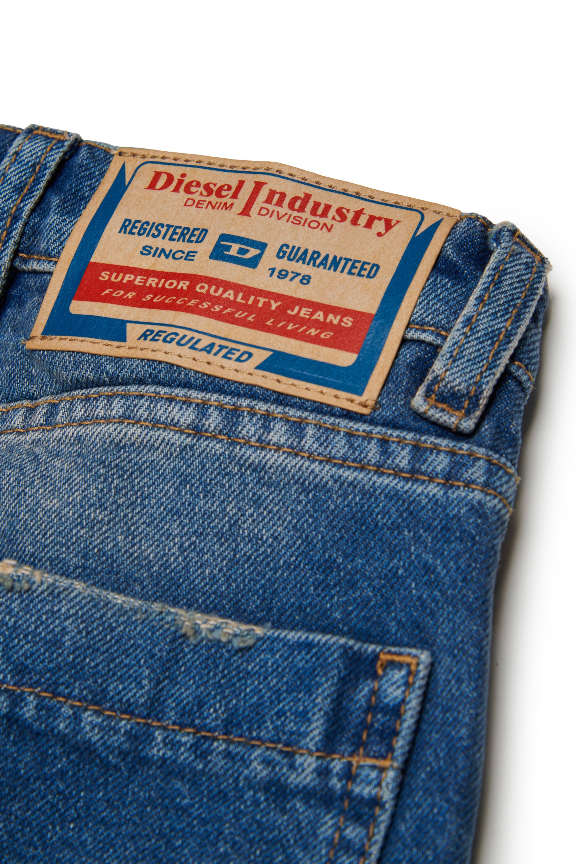 Jeans mit Relaxed-Passform und Cargotaschen - D-Argjx Cargo