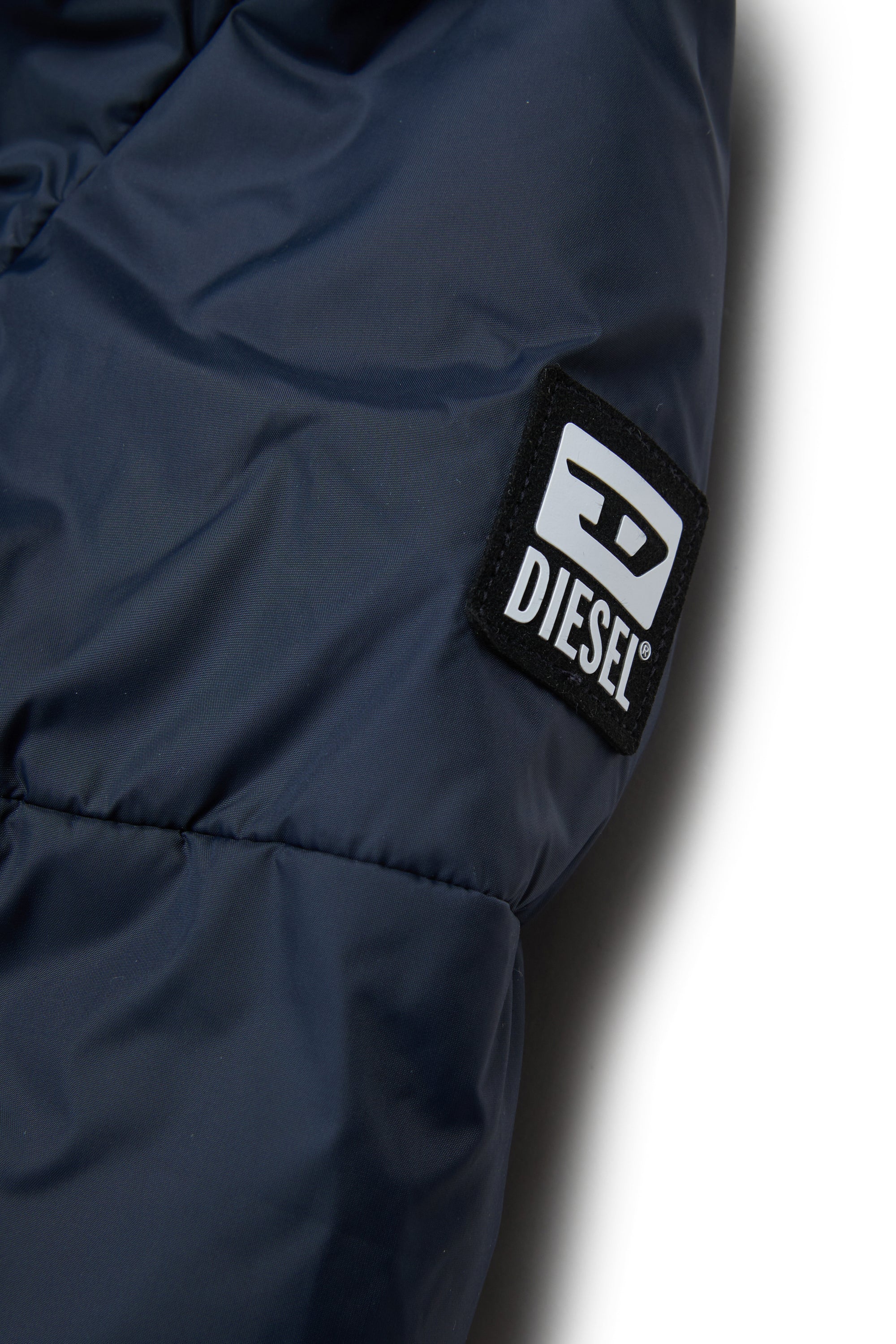 Steppjacke mit Logo