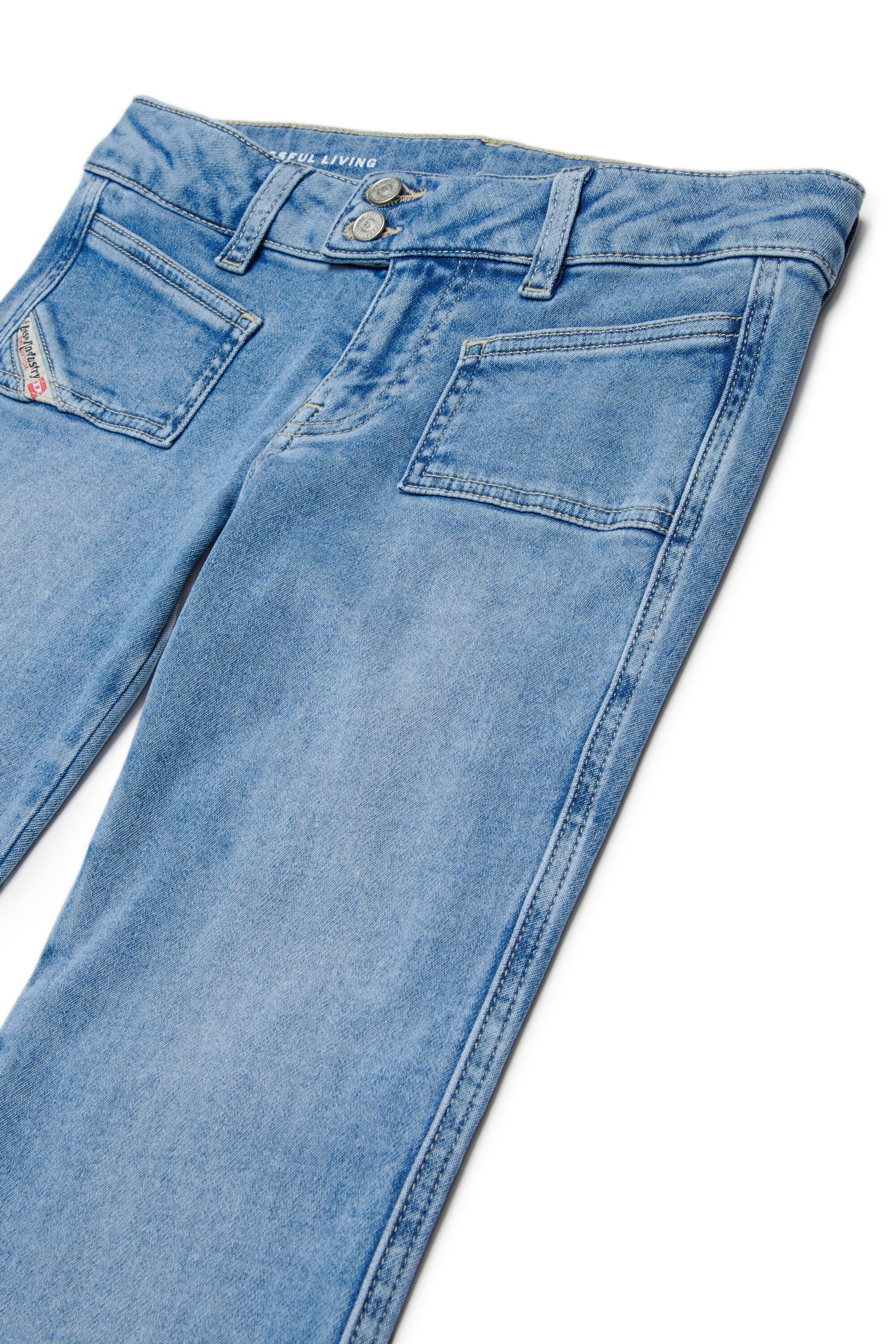 JoggJeans® Bootcut-Passform Hellblau - D-Eki
