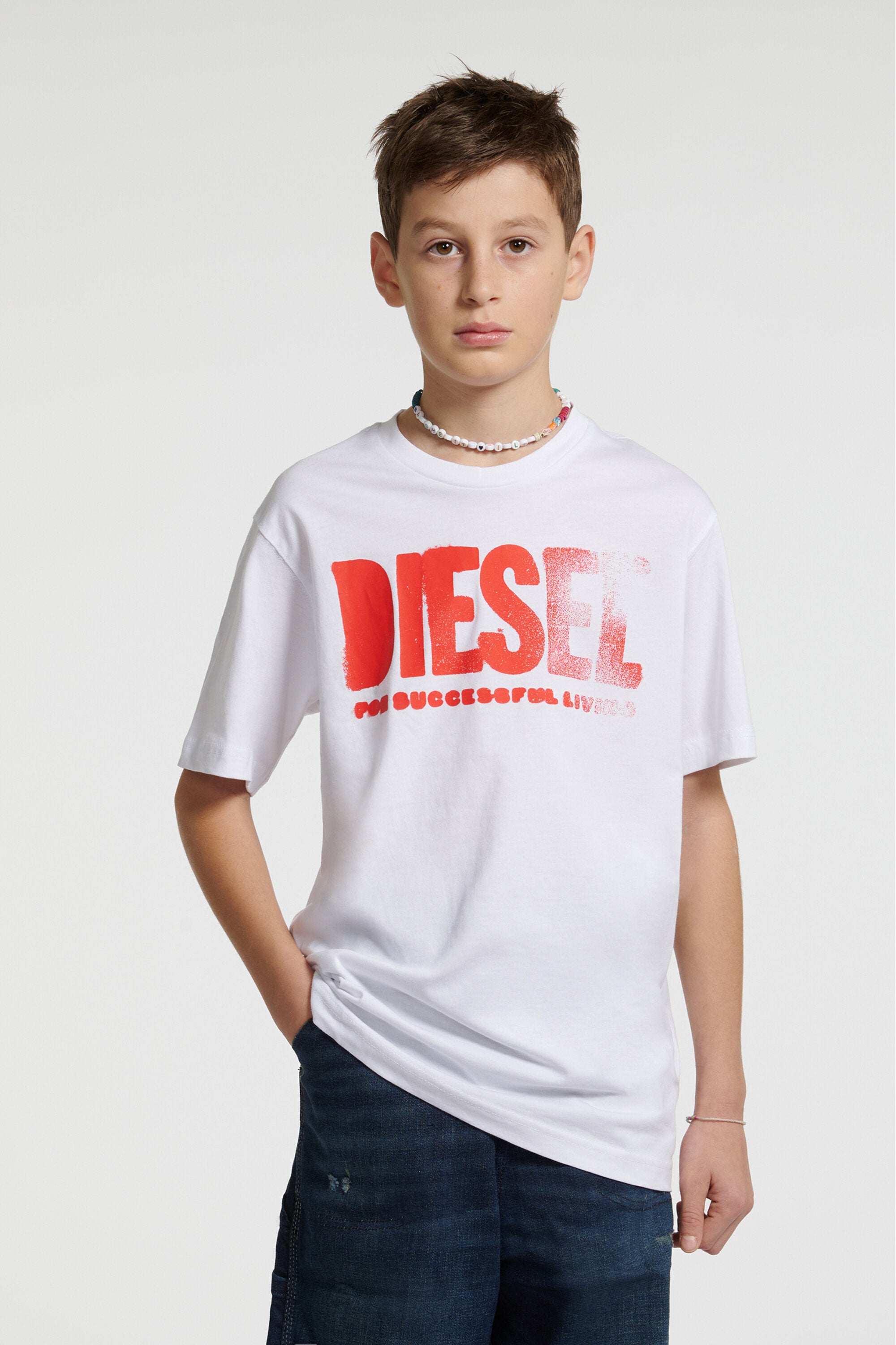 T-shirt con logo frontale