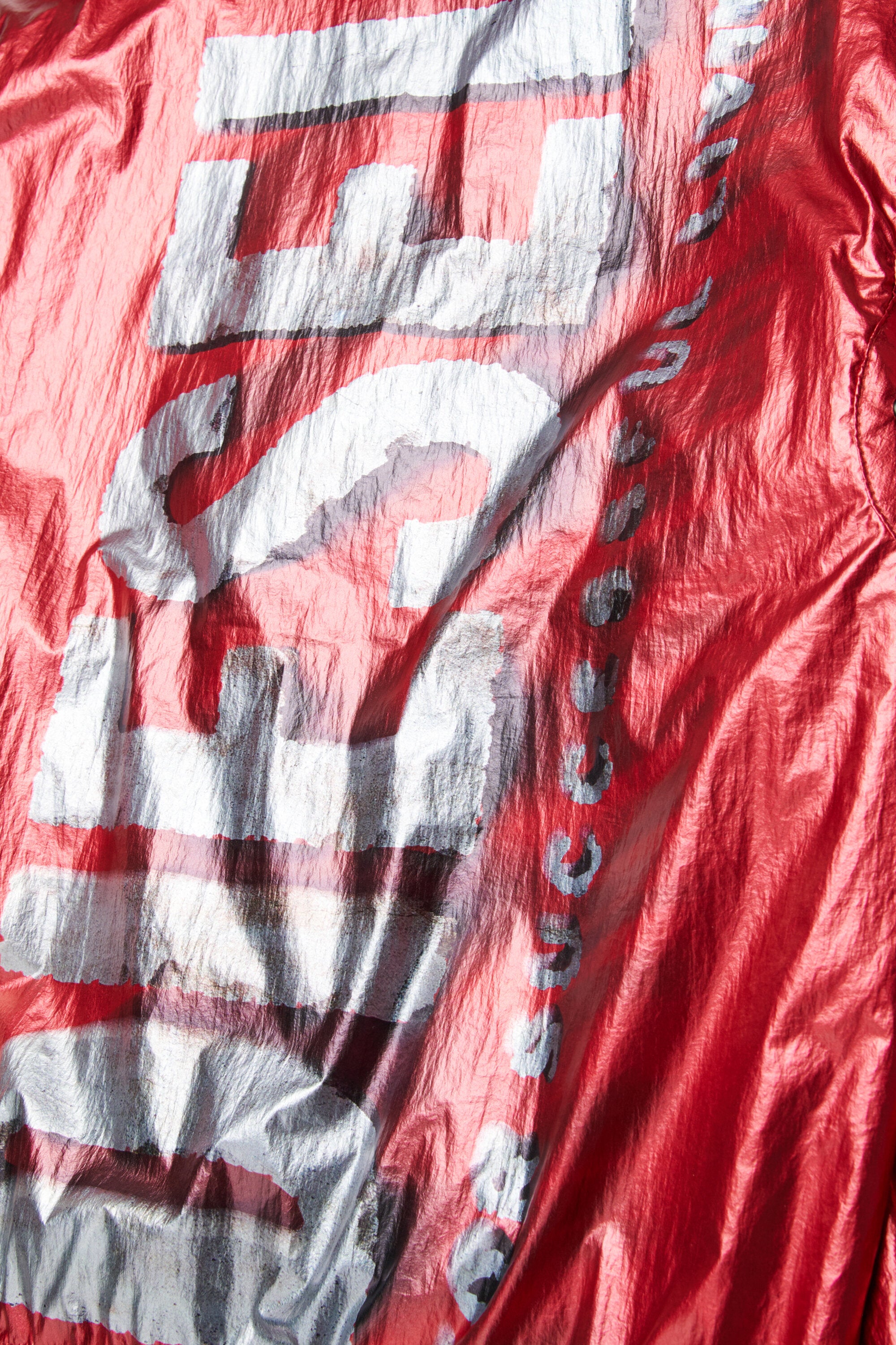 Giacca a vento con logo stampato