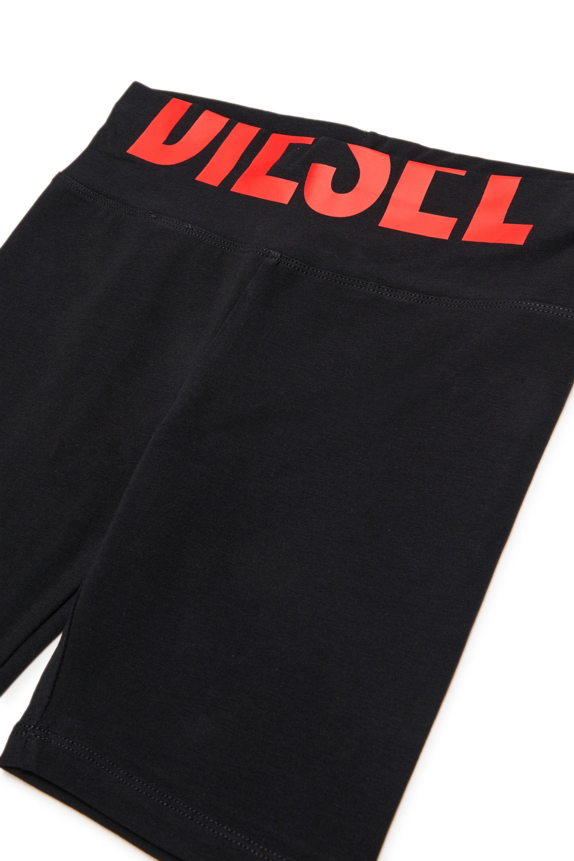 Strickshorts mit Logo