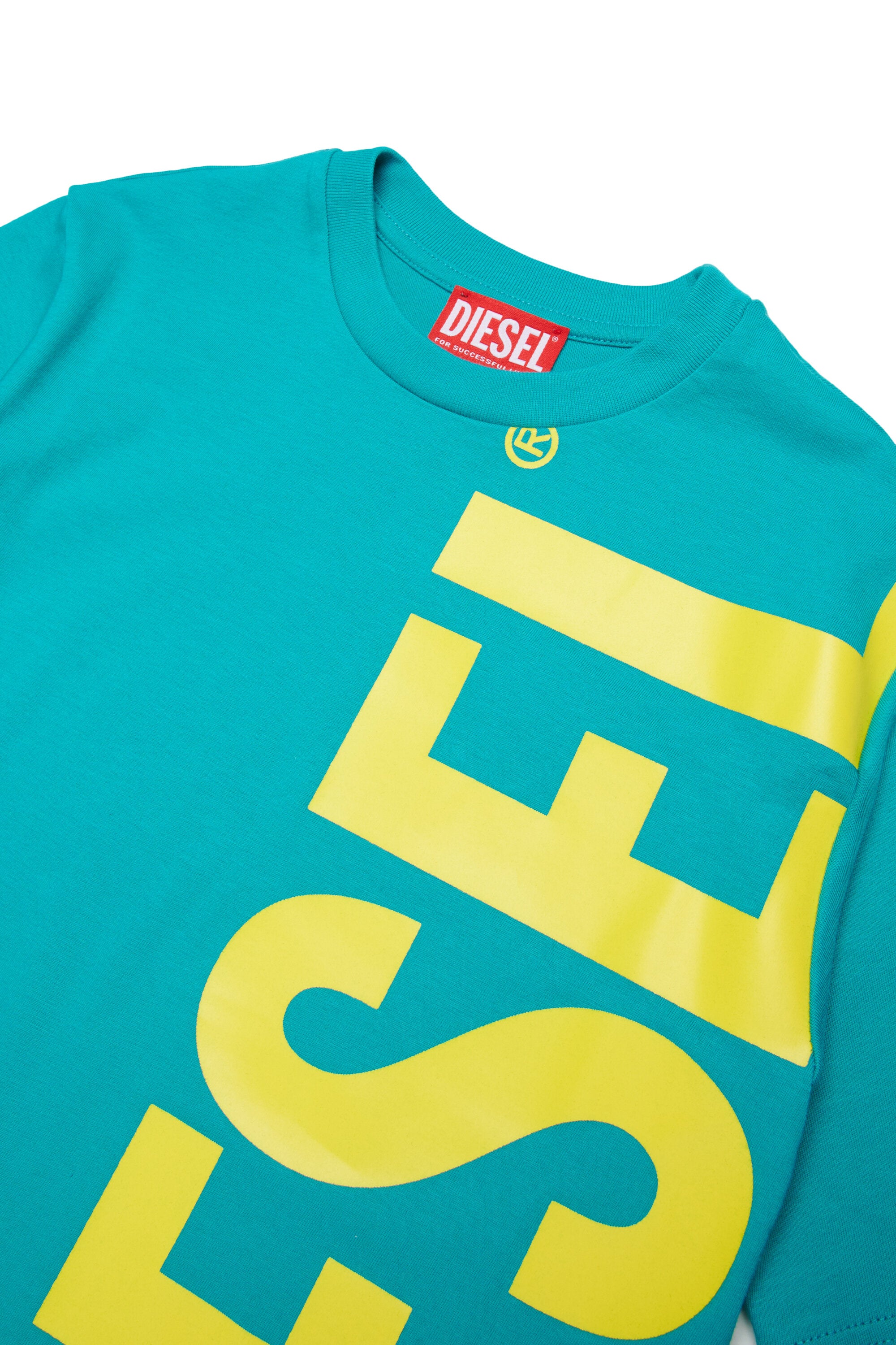 T-shirt con logo verticale