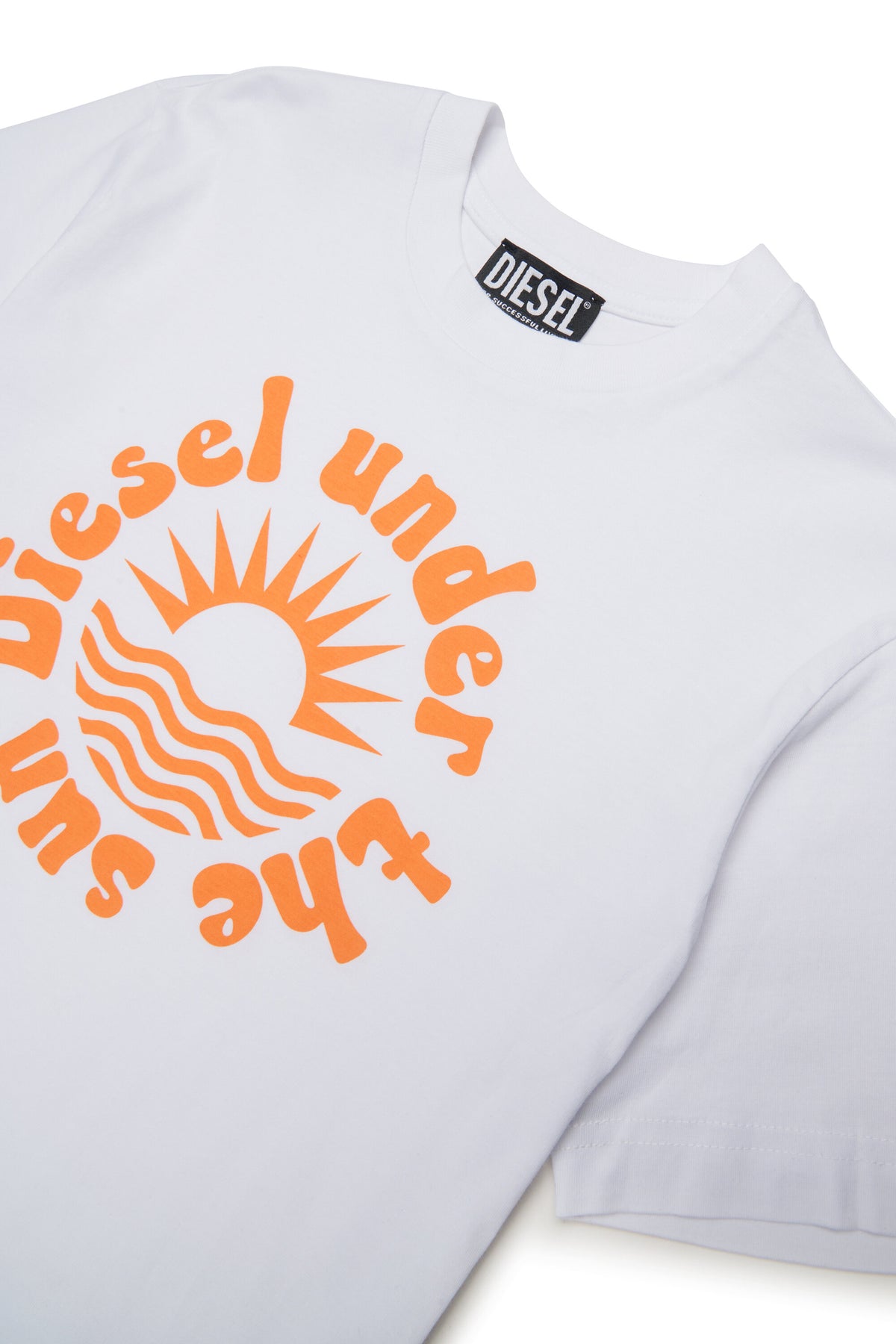T-shirt with logo on the chest