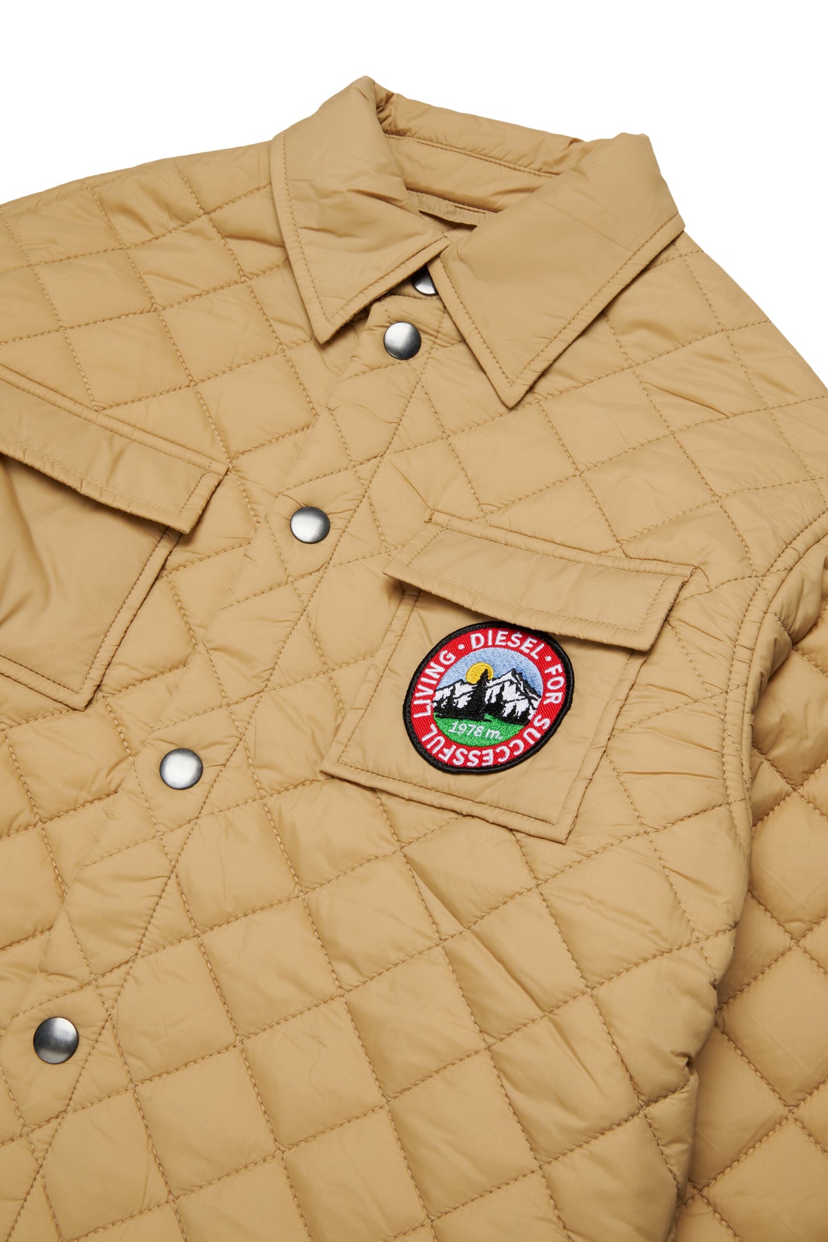 Gefütterte Jacke mit Logo