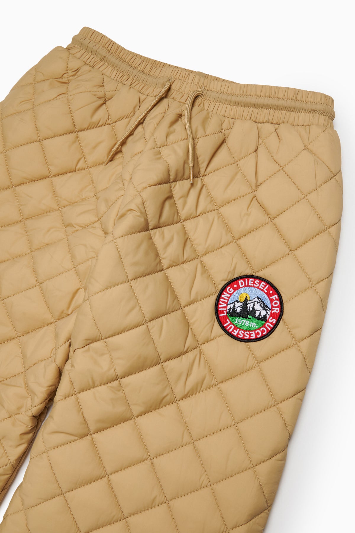 Gesteppt Hose mit Front-Patch