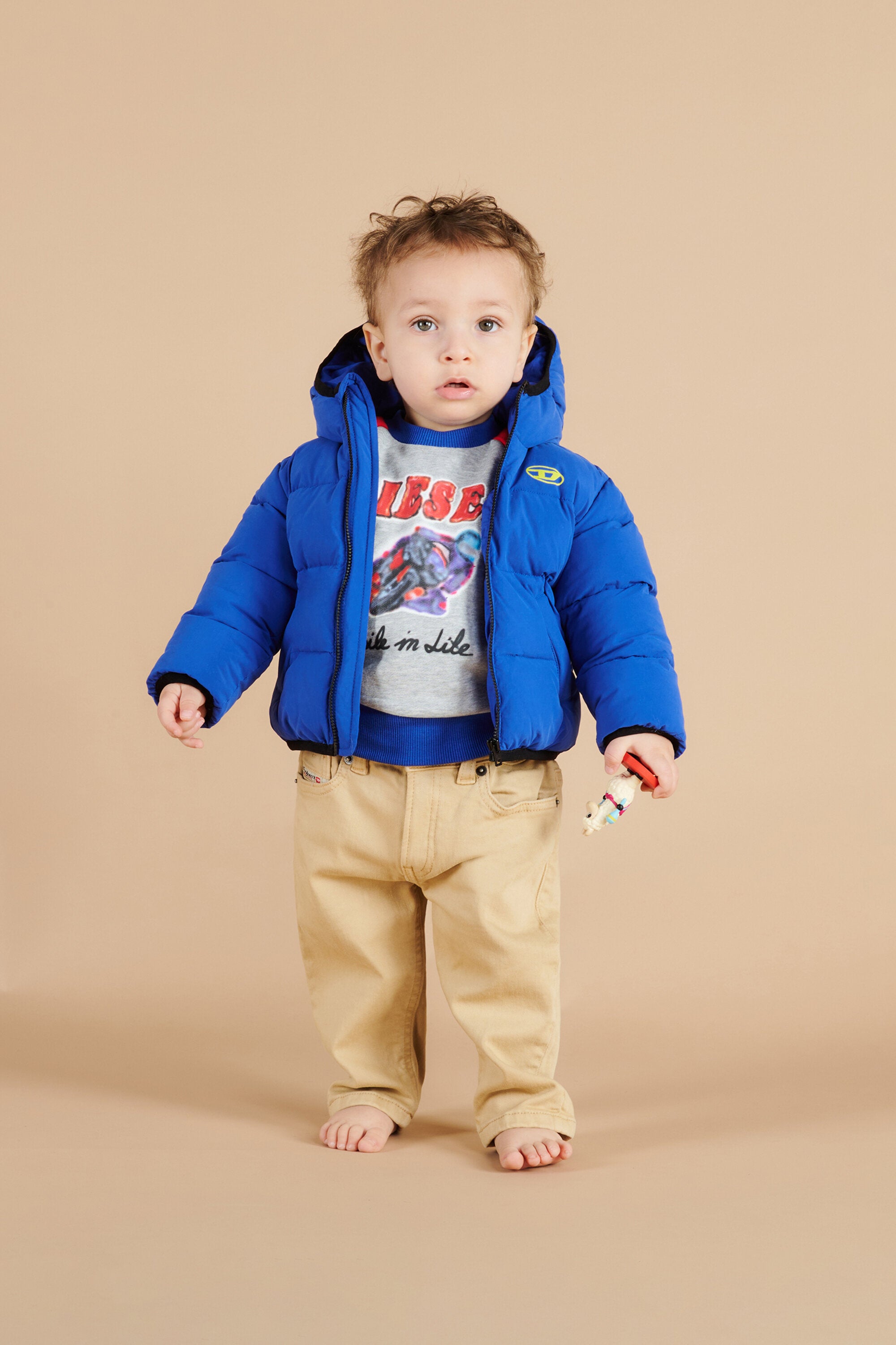 Veste courte matelassée avec logo Oval D